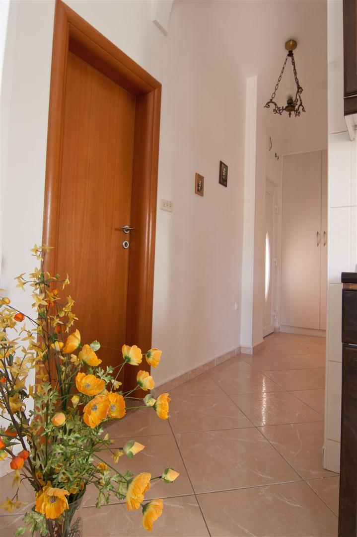 Two bedroom apartment with terrace Novalja, Pag  A-d