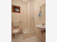 Bathroom Mandre, Bathroom in the room.
