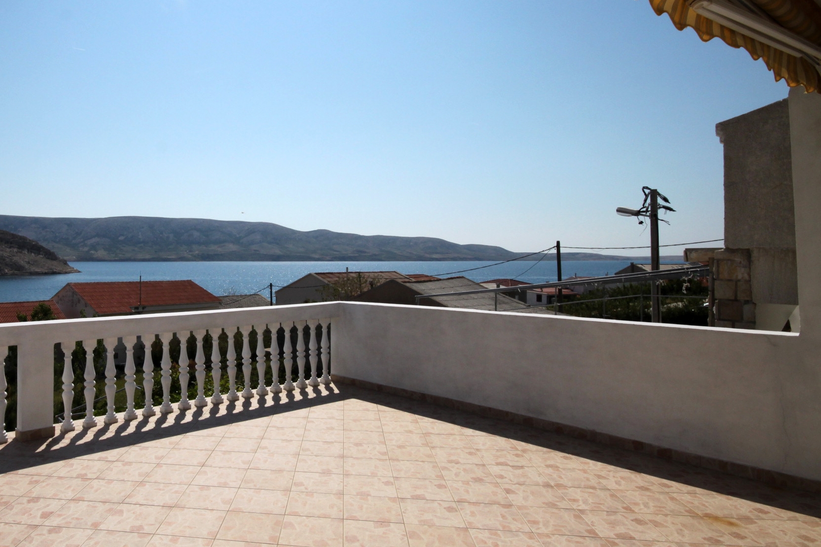 One bedroom apartment with terrace and sea view Metajna, Pag (A-6496-c) One bedroom apartment with terrace and sea view Metajna, Pag (A-6496-c)