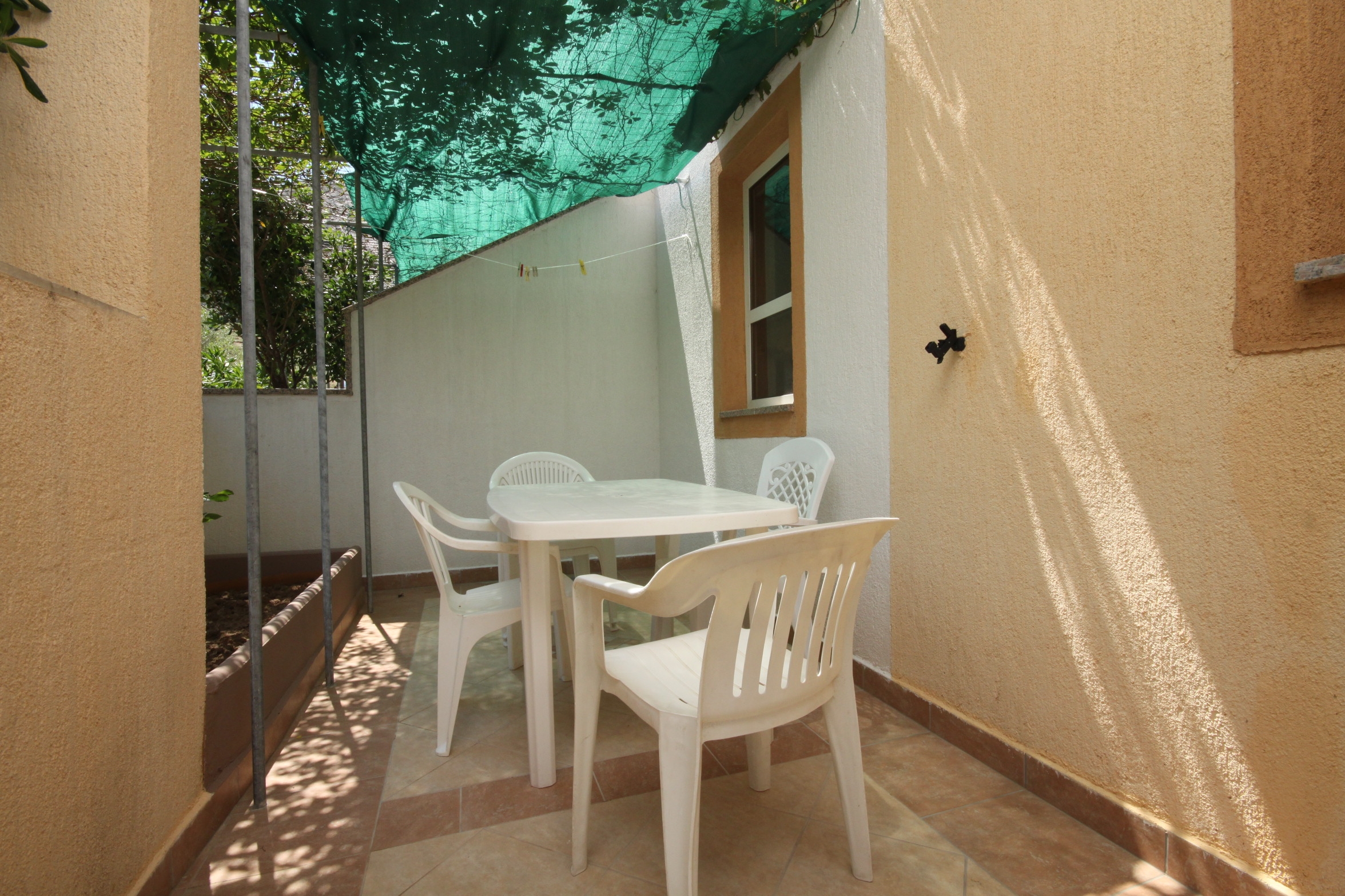 Two bedroom apartment near beach Metajna, Pag (A-6497-b) Two bedroom apartment near beach Metajna, Pag (A-6497-b)