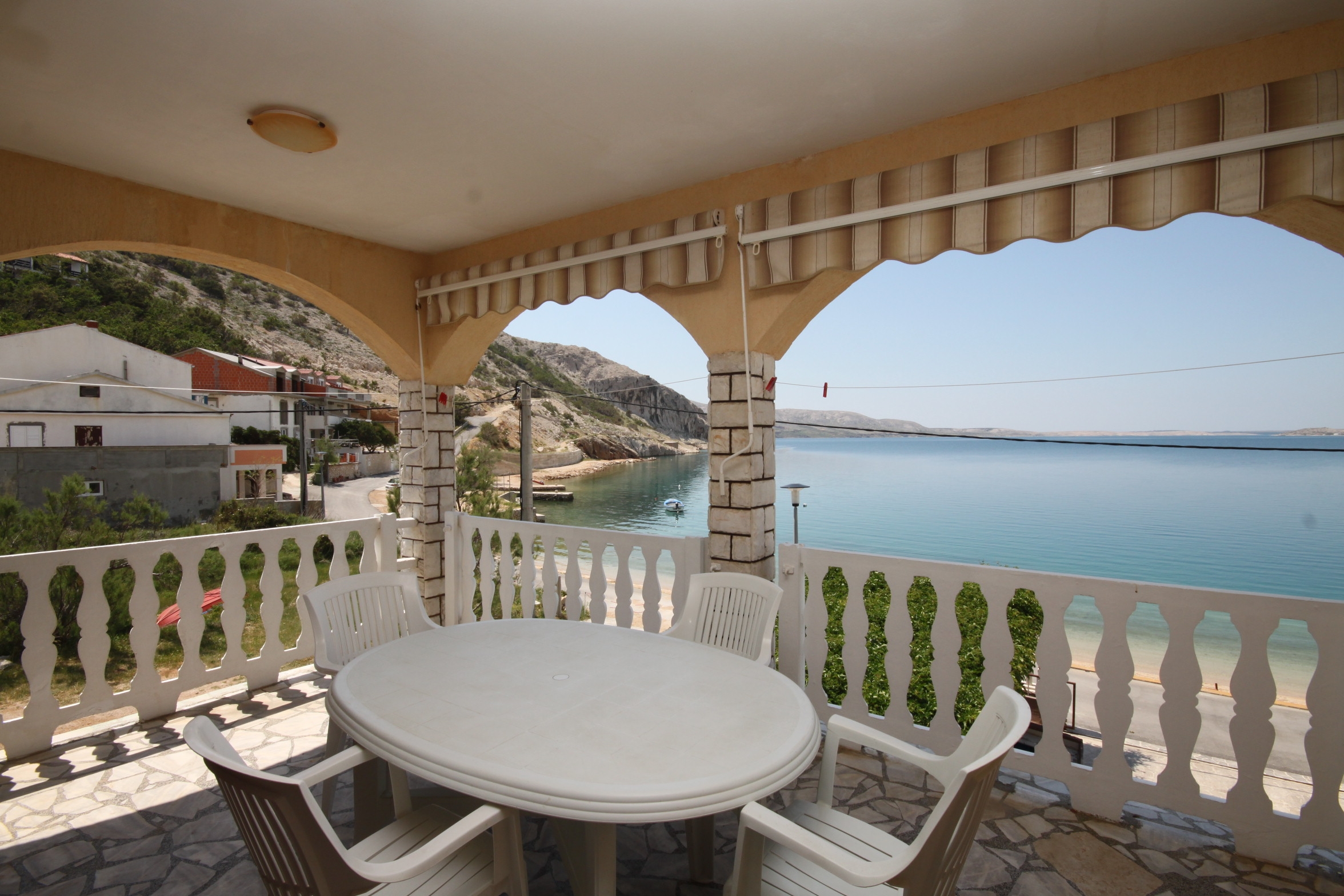 One bedroom apartment near beach Metajna, Pag (A-6497-c) One bedroom apartment near beach Metajna, Pag (A-6497-c)
