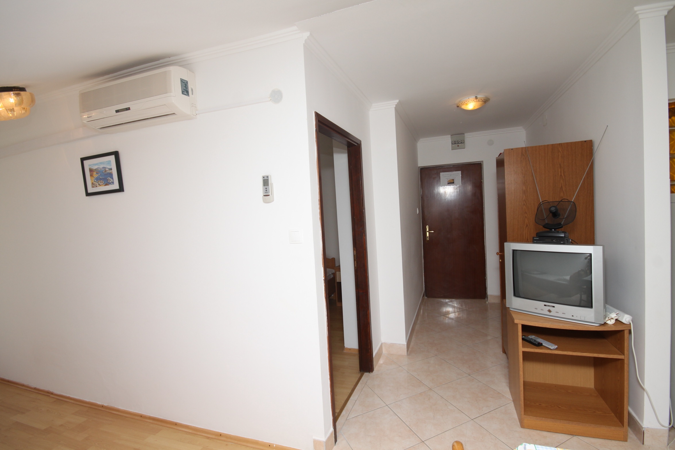 One bedroom apartment near beach Metajna, Pag  A-e