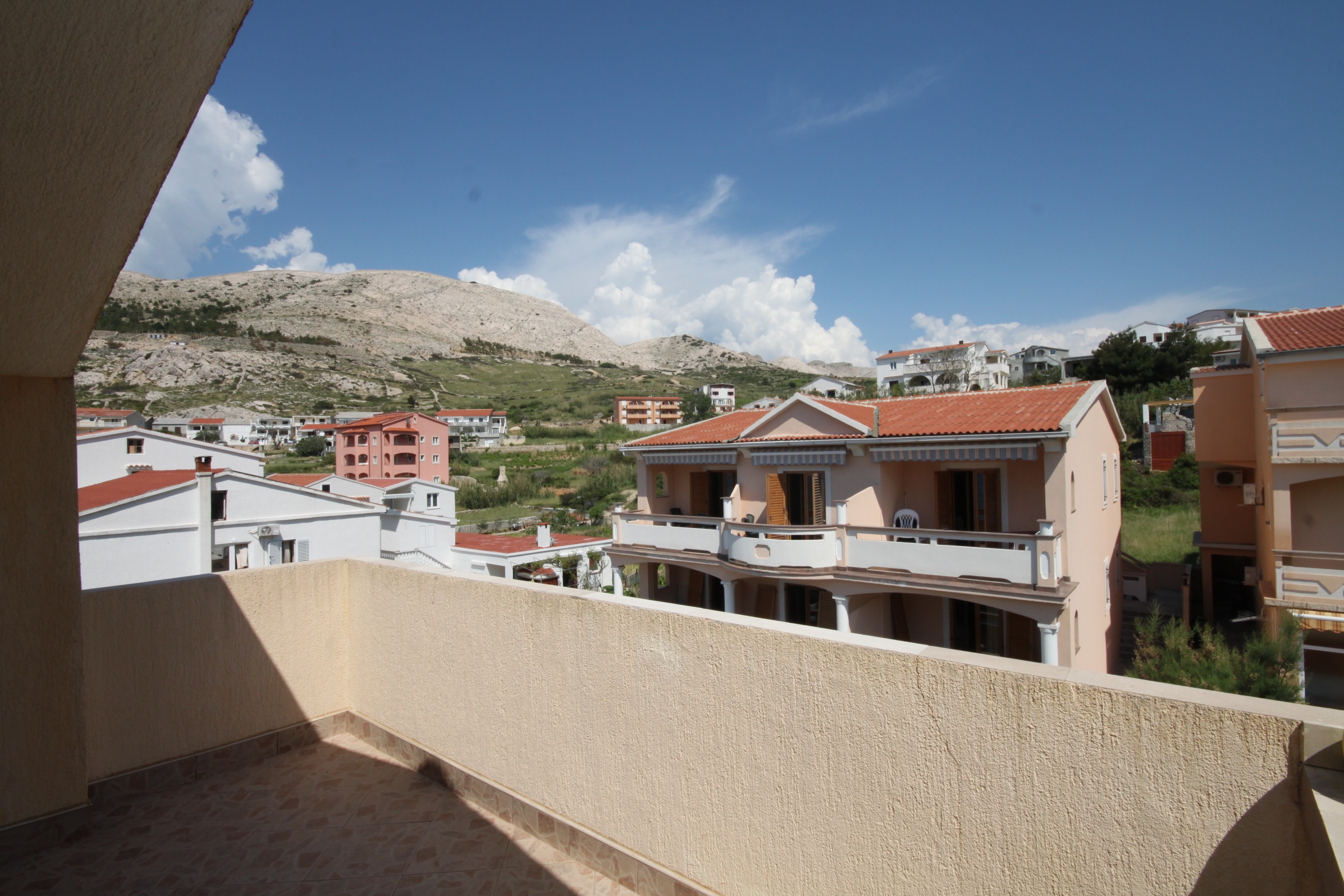Two bedroom apartment near beach Metajna, Pag  A-f