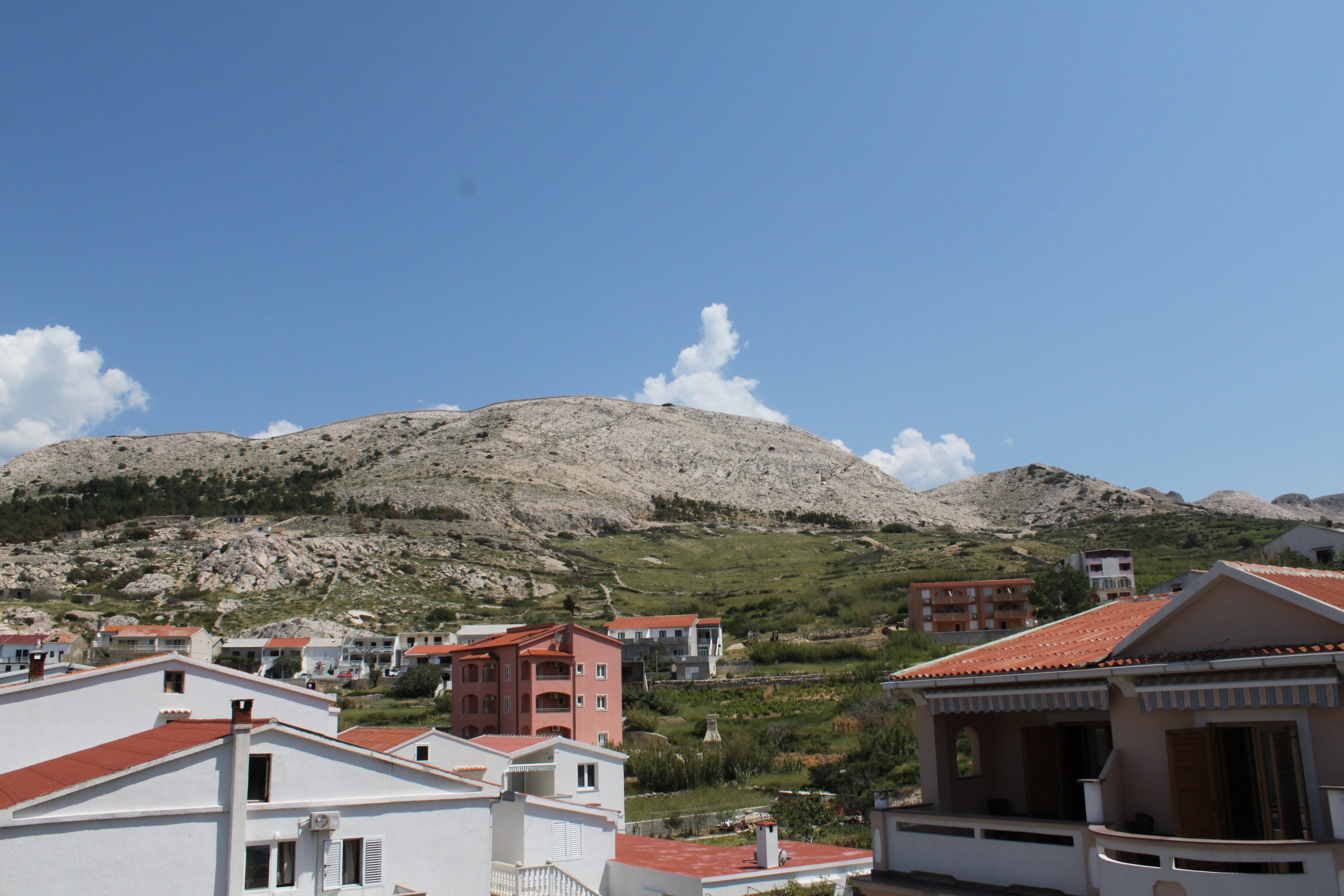 Two bedroom apartment near beach Metajna, Pag  A-f