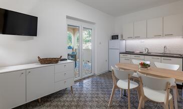 Dining room Mandre, Dining room in the apartment, (pet friendly) and WiFi.