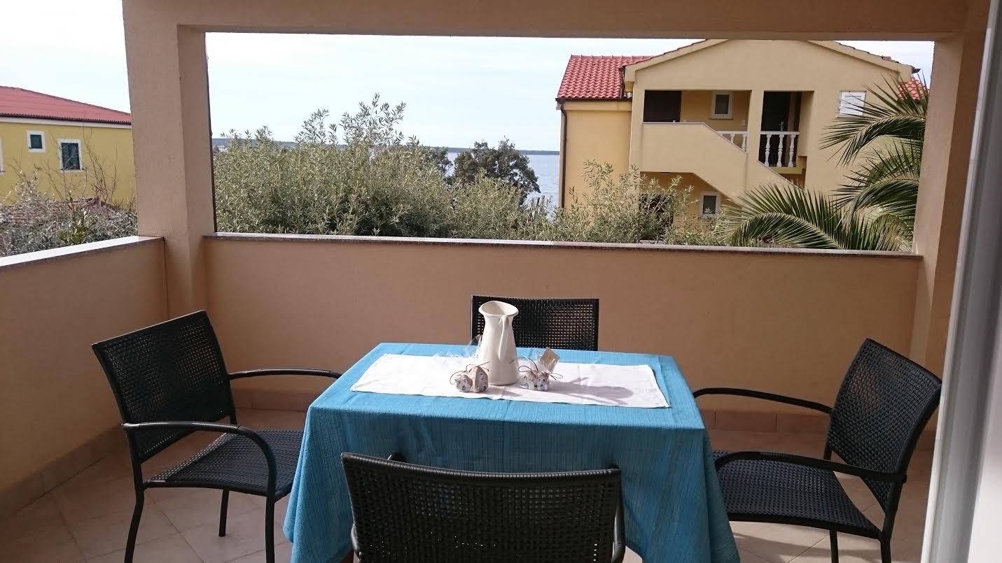 One bedroom apartment with terrace and sea view Mandre, Pag (A-6516-d) One bedroom apartment with terrace and sea view Mandre, Pag (A-6516-d)