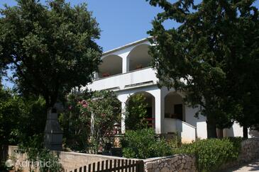 Property Mandre, Pag, Property 6517 - Apartments with pebble beach.