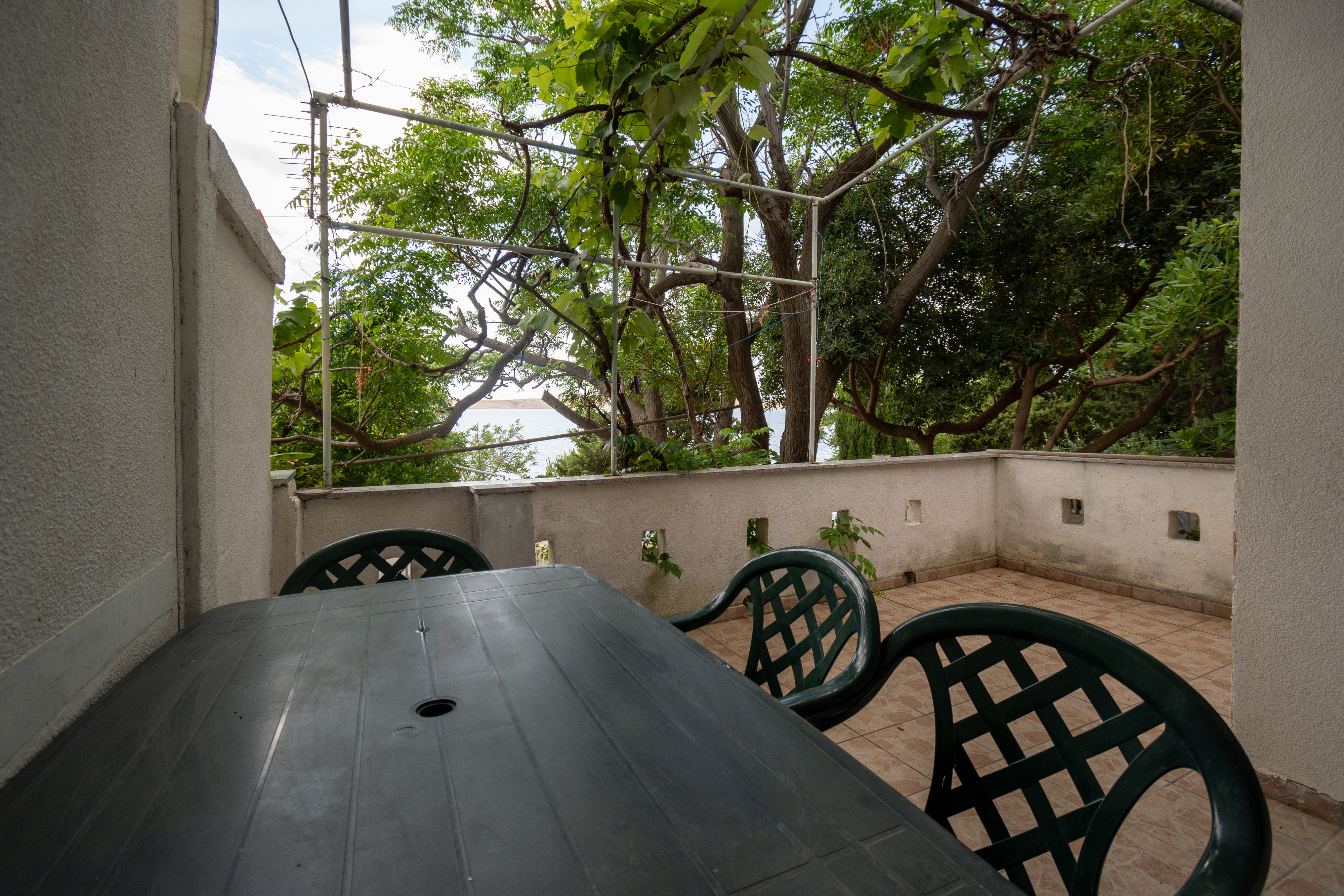 One bedroom apartment near beach Vidalići, Pag (A-6519-b)