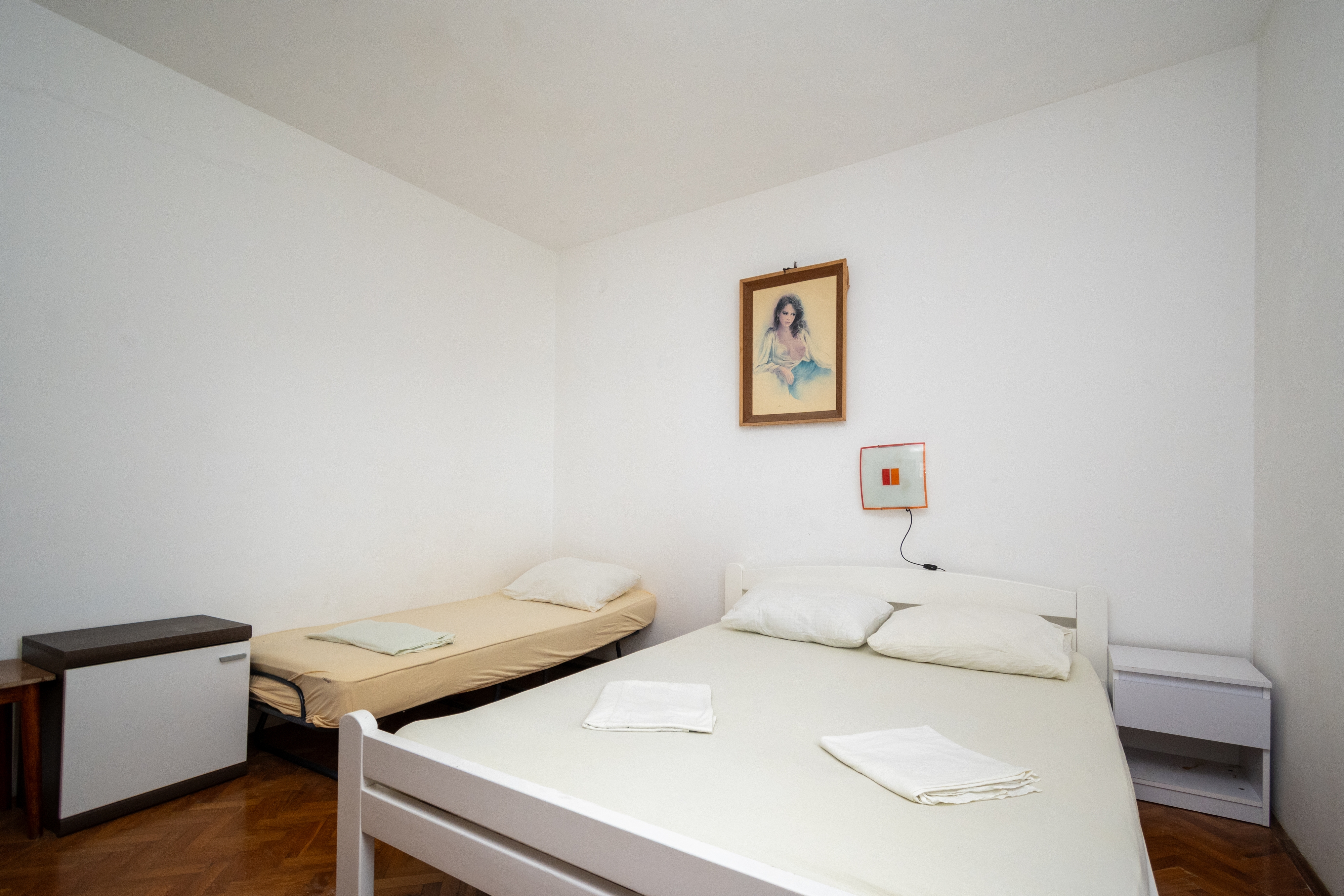 Two bedroom apartment near beach Vidalići, Pag  A-d