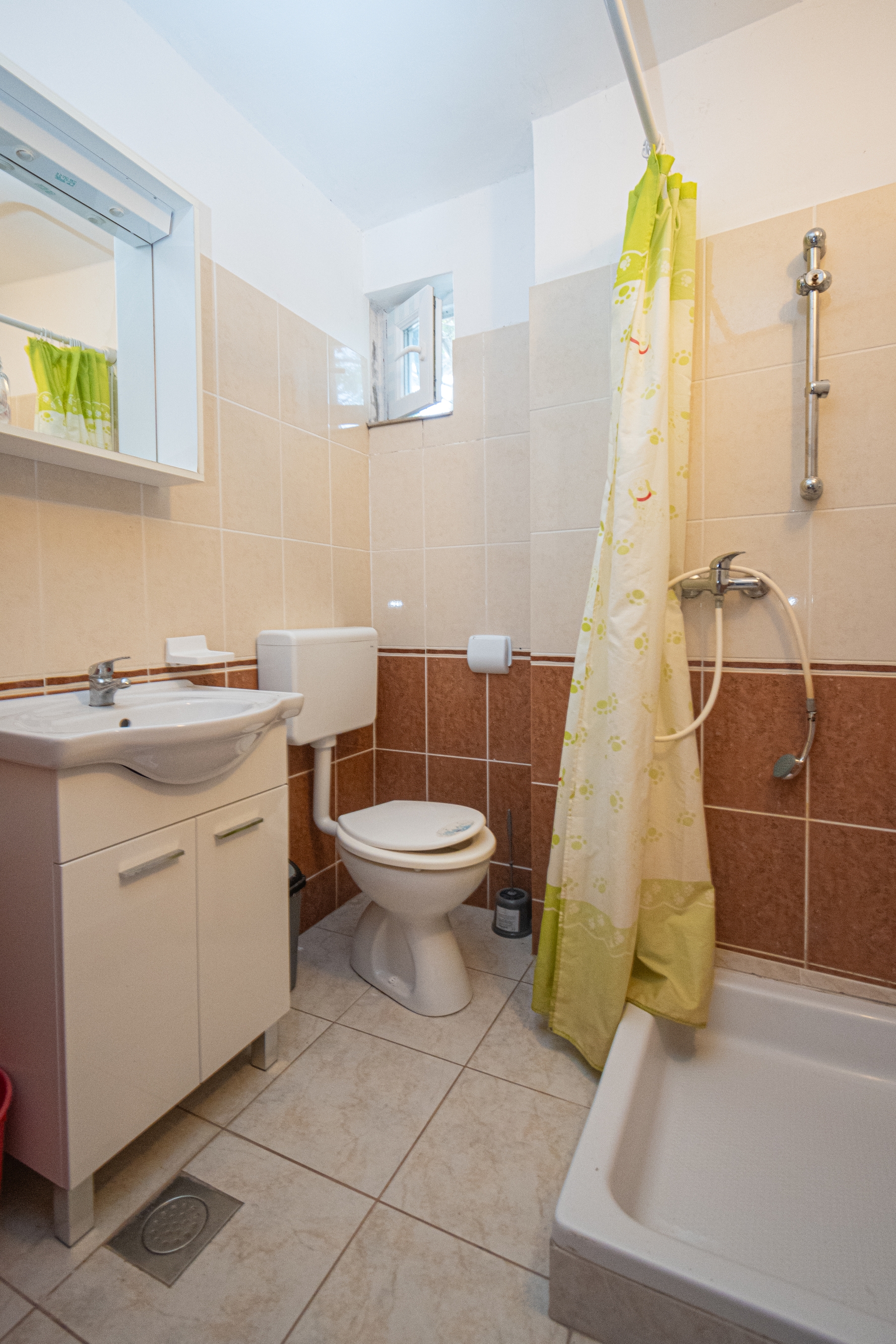 Two bedroom apartment near beach Vidalići, Pag  A-e
