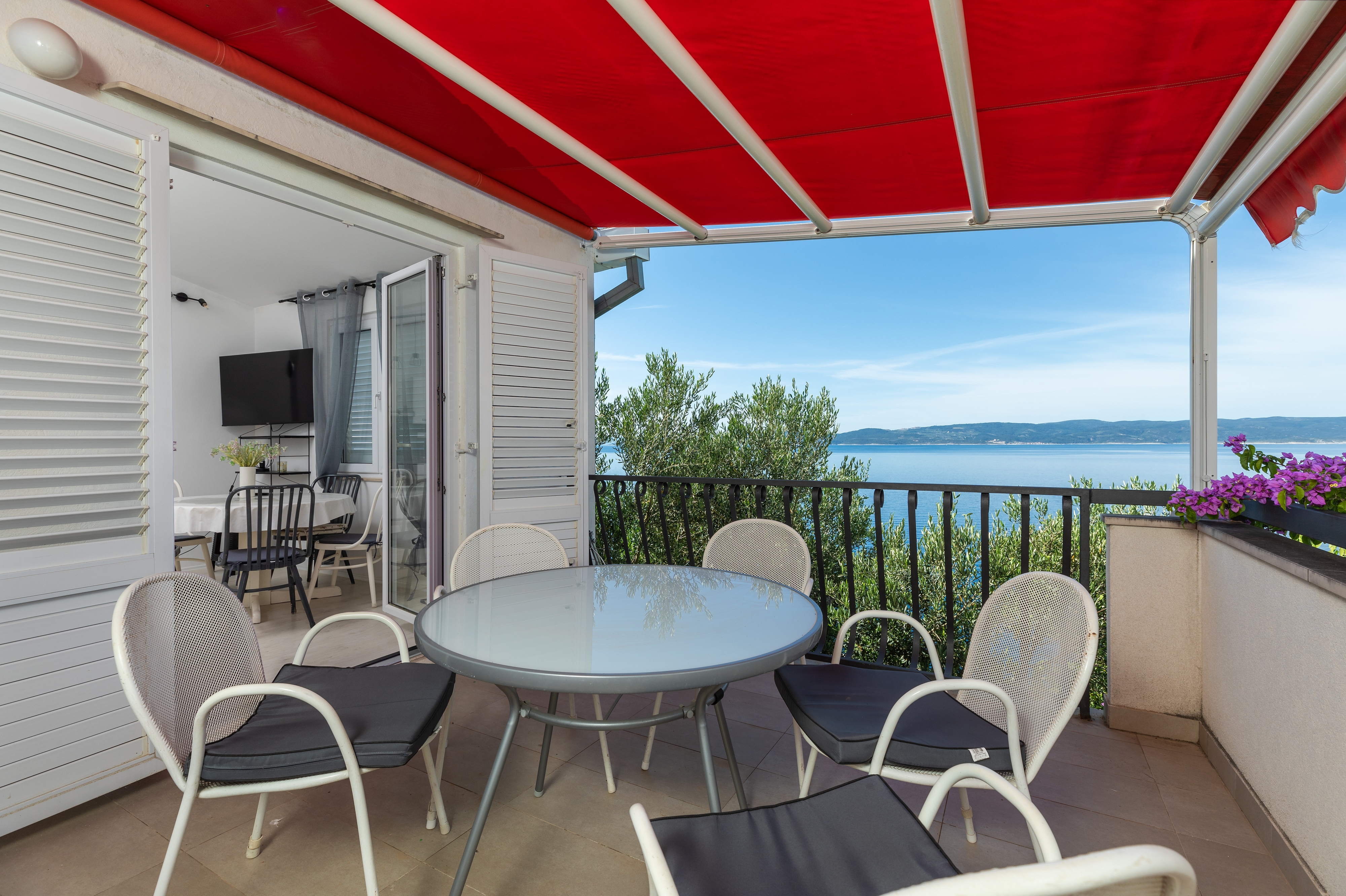 Two bedroom apartment with terrace and sea view Pisak, Omiš (A-652-a)