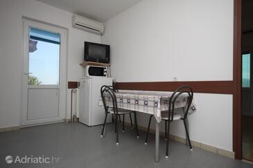 Zubovići, Jídelna v ubytování typu apartment, s klimatizací a WiFi.