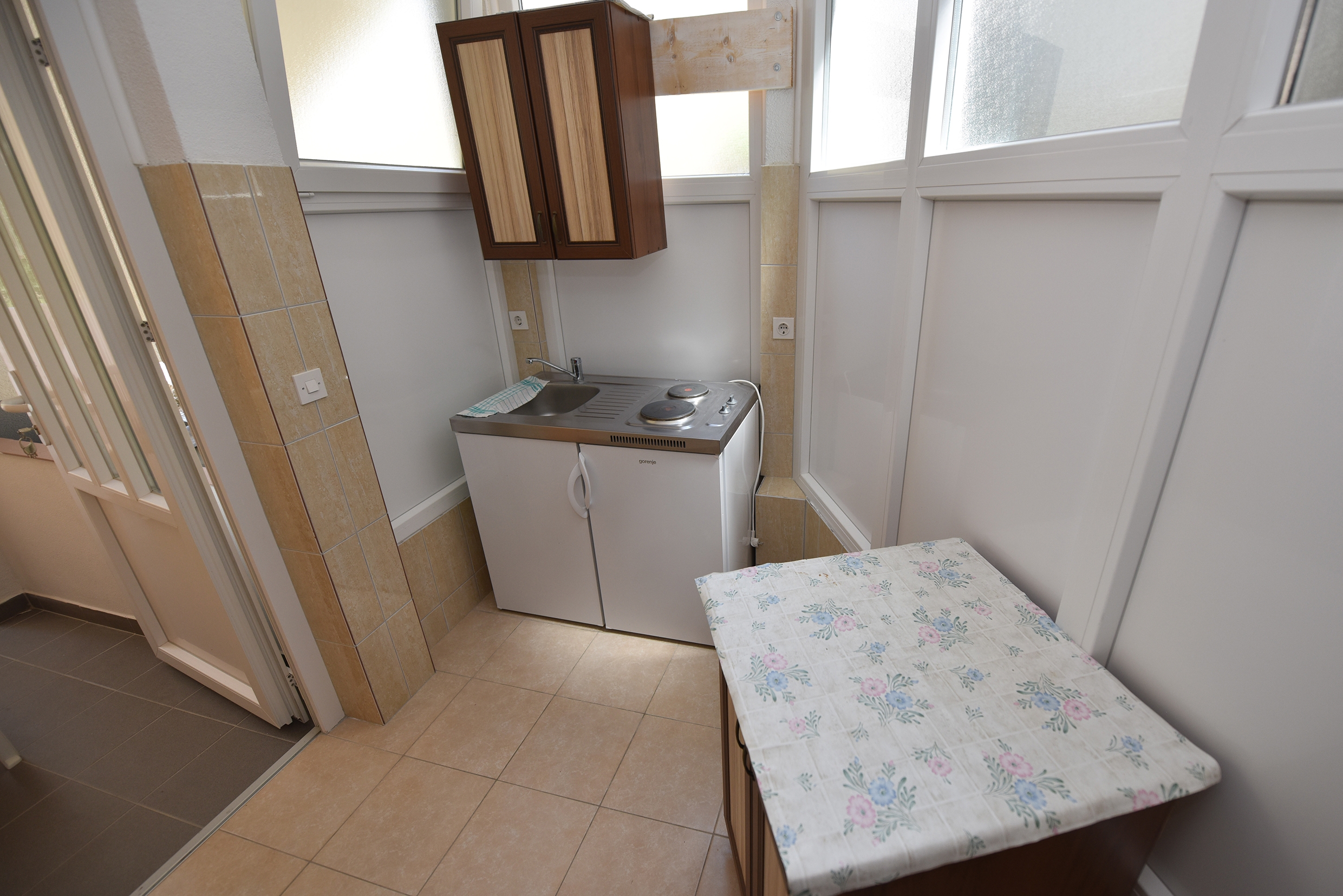 One bedroom apartment near beach Metajna, Pag (A-6522-a)