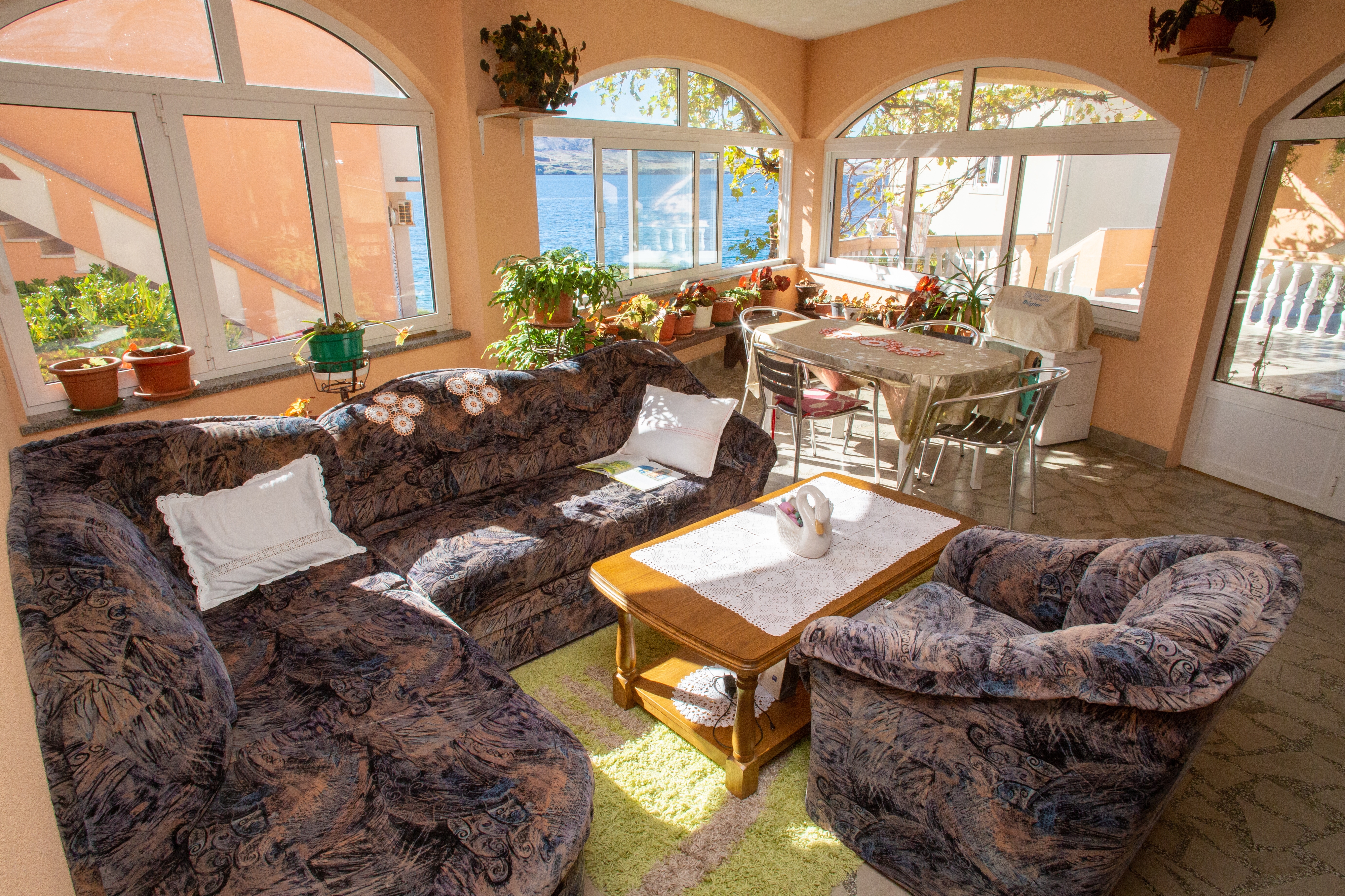 One bedroom apartment near beach Metajna, Pag (A-6522-h)