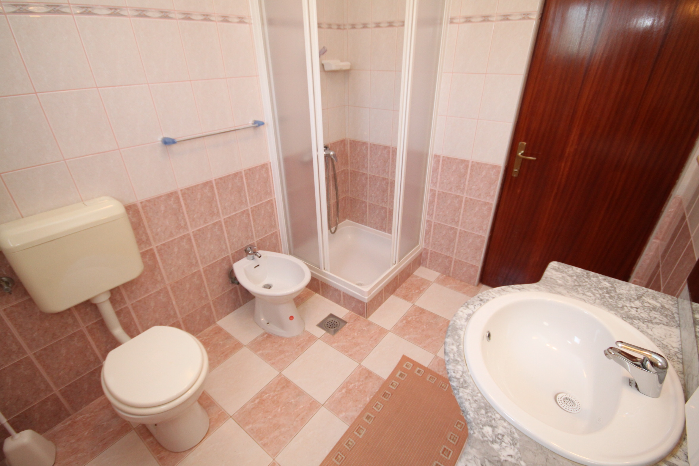 Three bedroom apartment near beach Vlašići, Pag  A-a
