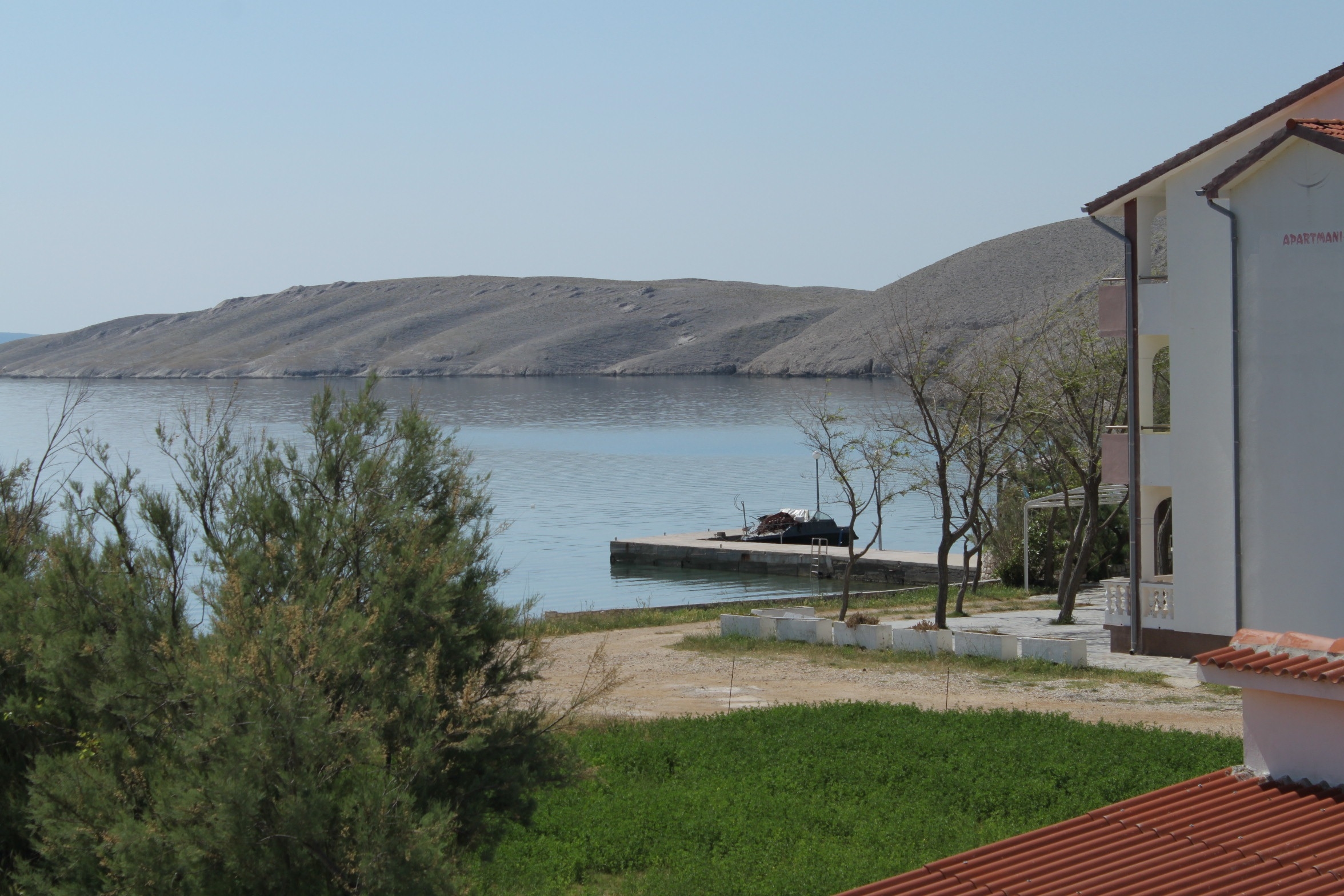 Three bedroom apartment near beach Vlašići, Pag  A-a