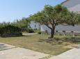 Vlašići, Pag, Parkirišče 6523 - Apartmaji v bližini morja s peščeno plažo.