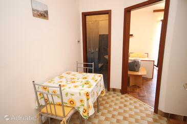 Pag, Dining room in the apartment, (pet friendly) and WiFi.