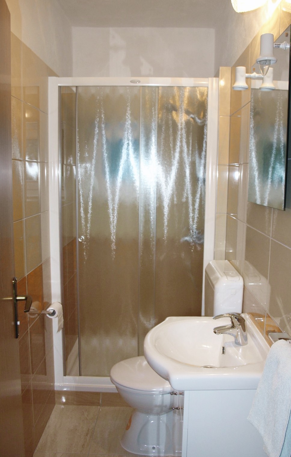 Three bedroom apartment near beach Seline, Paklenica  A-a