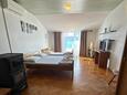 Seline, Ložnice v ubytování typu studio-apartment, s klimatizací a WiFi.