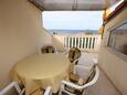 Terrace Mandre, Terrace in the apartment, with a sea view, (pet friendly) and WiFi.