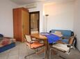 Dining room Mandre, Dining room in the apartment, (pet friendly) and WiFi.