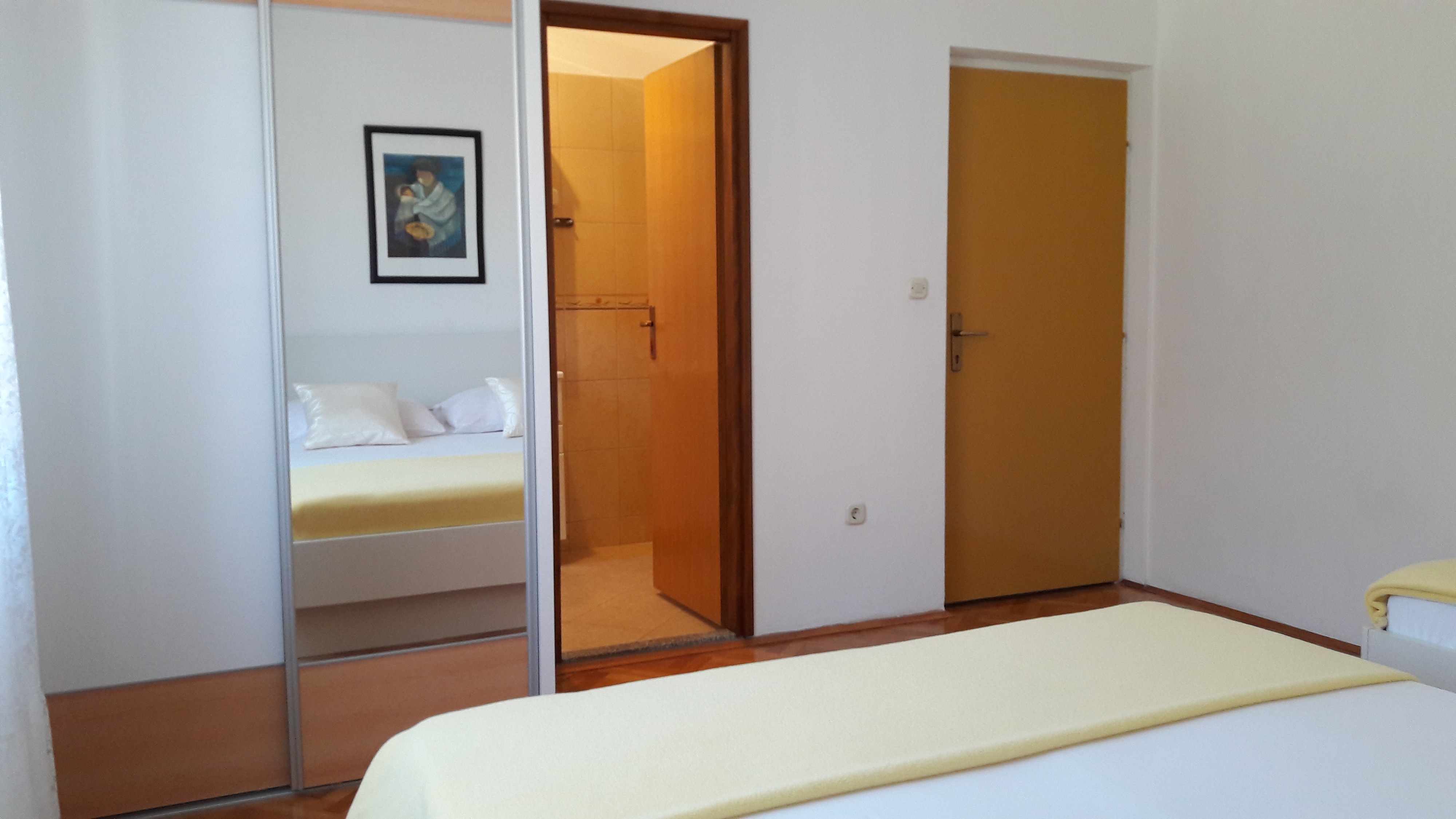 Three bedroom apartment near beach Seline, Paklenica  A-a
