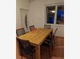 Starigrad, Терраса 1 в размещении типа apartment, с видом на море и WiFi.