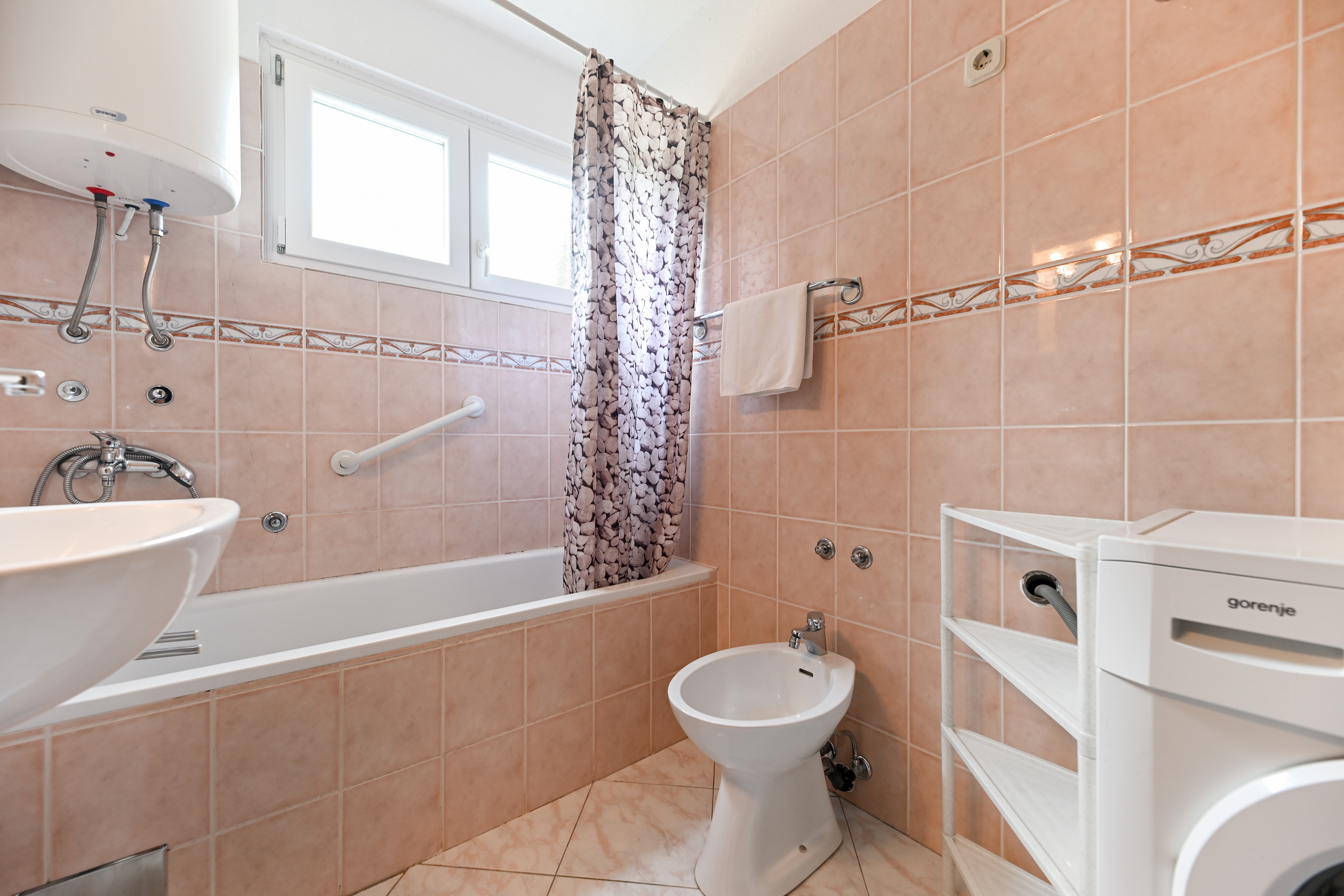 Two bedroom apartment near beach Seline, Paklenica  A-a