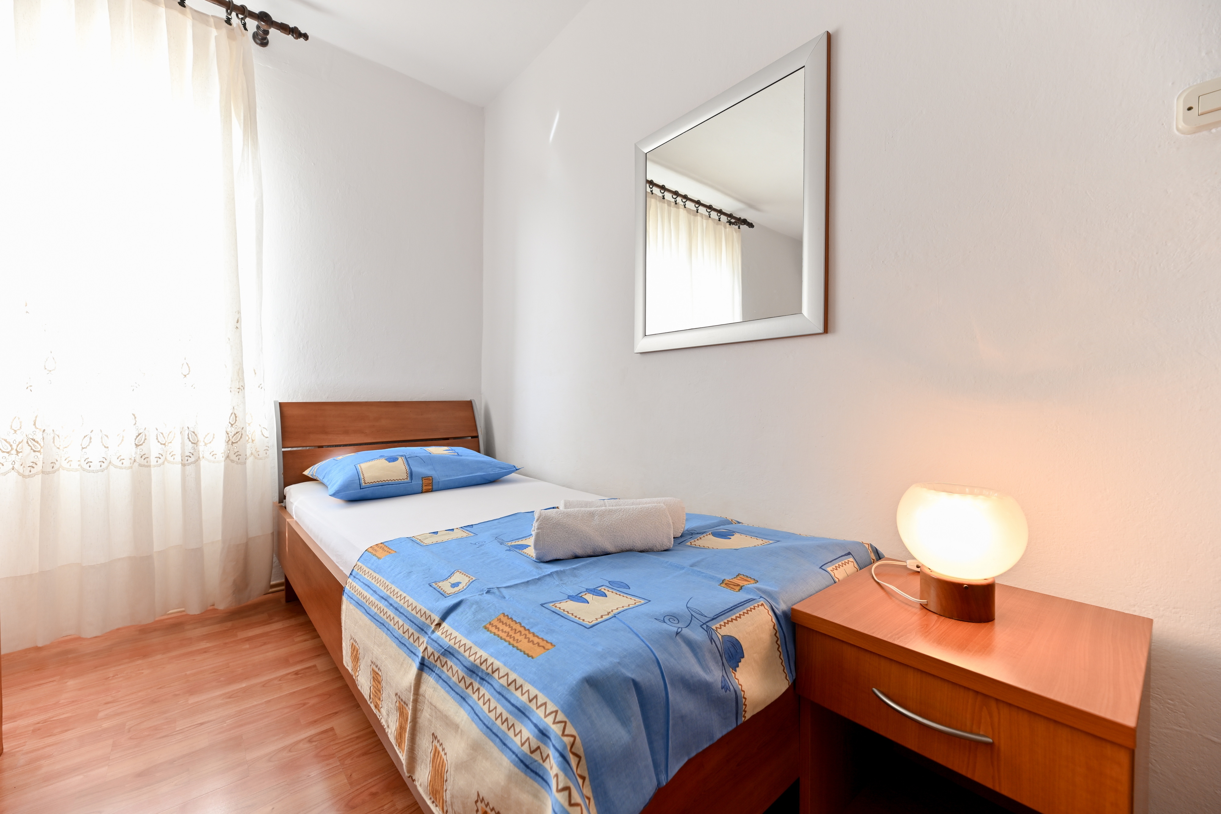 Two bedroom apartment near beach Seline, Paklenica  A-a