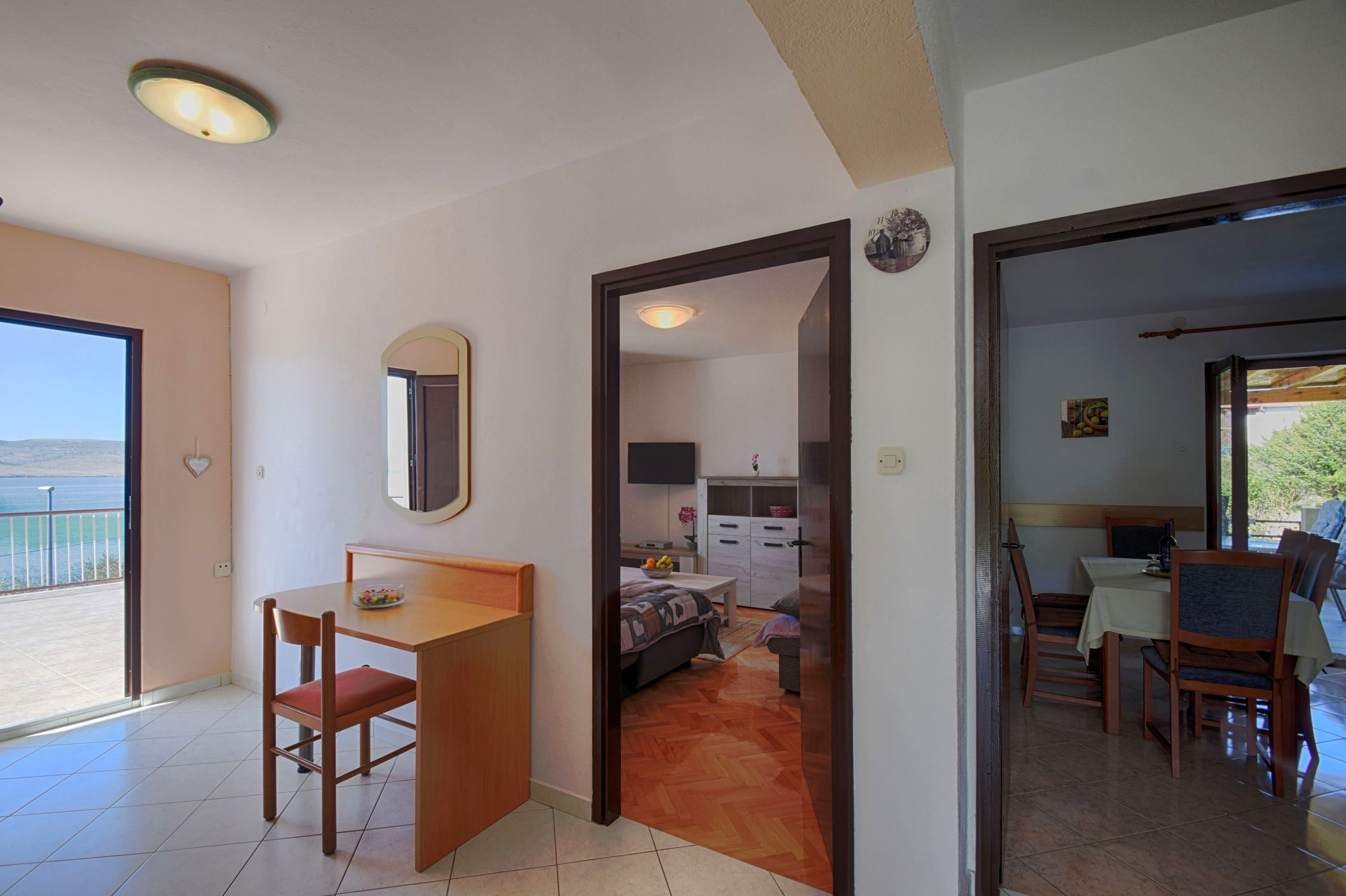 Two bedroom apartment near beach Seline, Paklenica  A-a