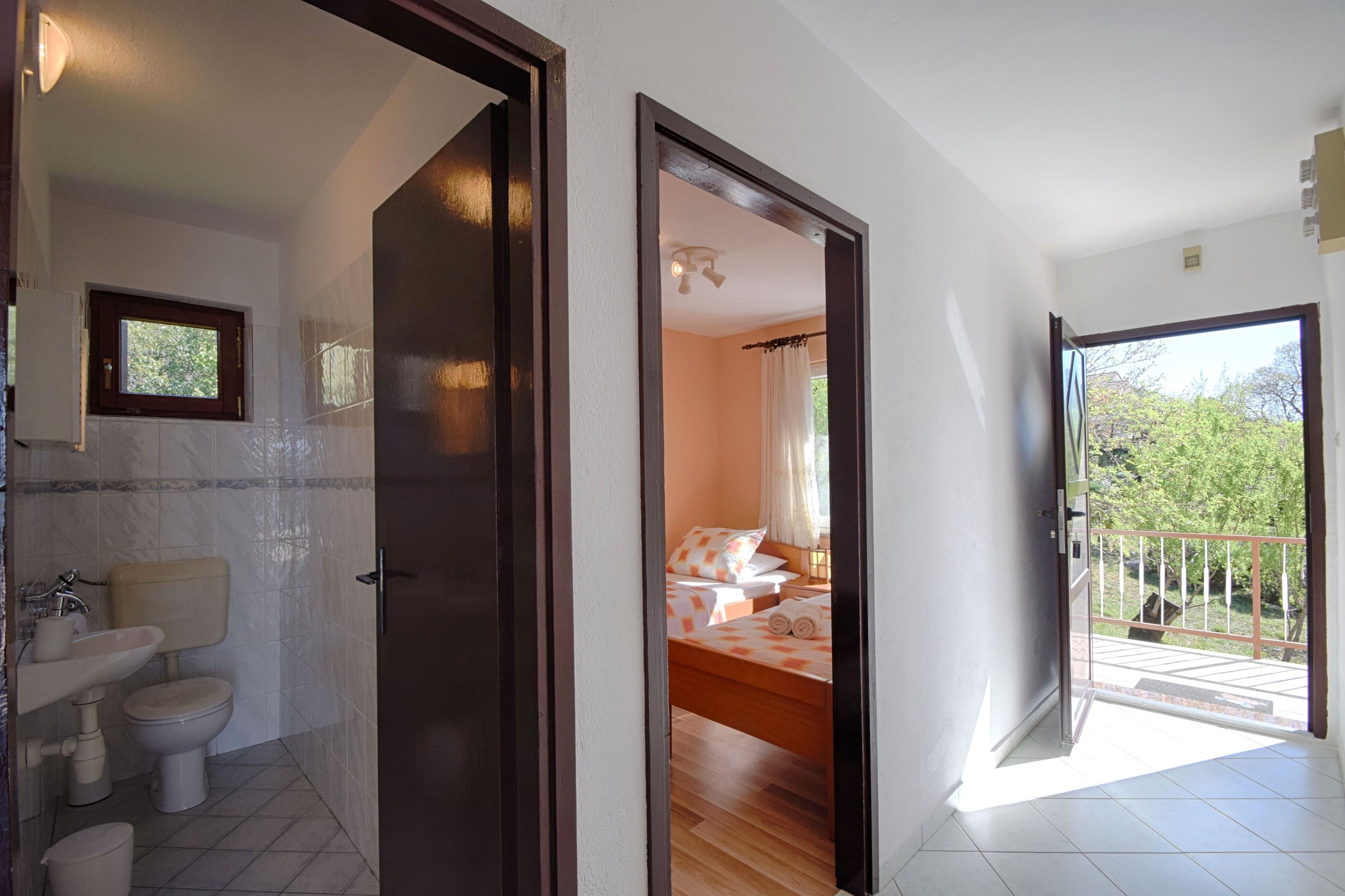 Two bedroom apartment near beach Seline, Paklenica  A-a