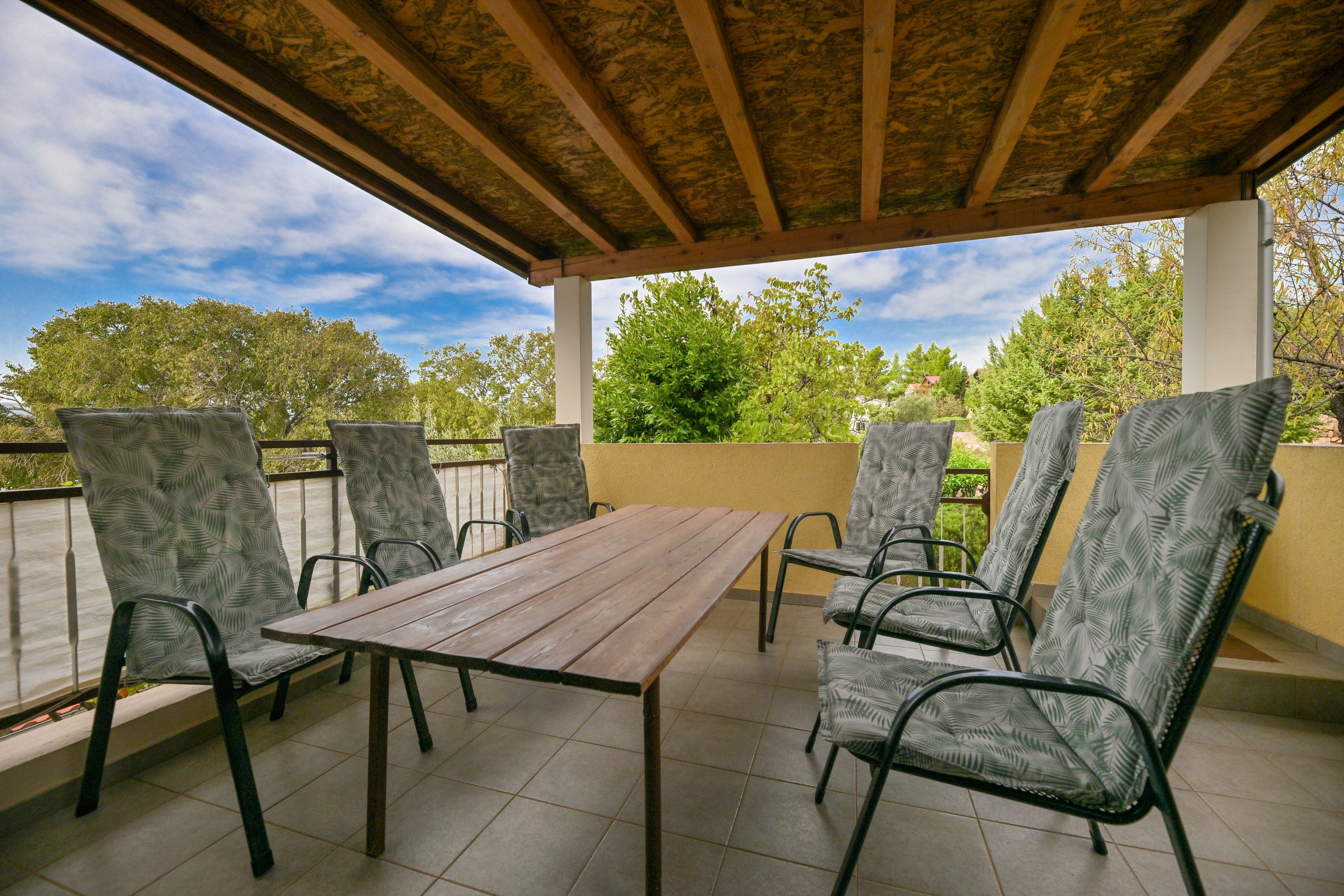 Two bedroom apartment near beach Seline, Paklenica  A-a
