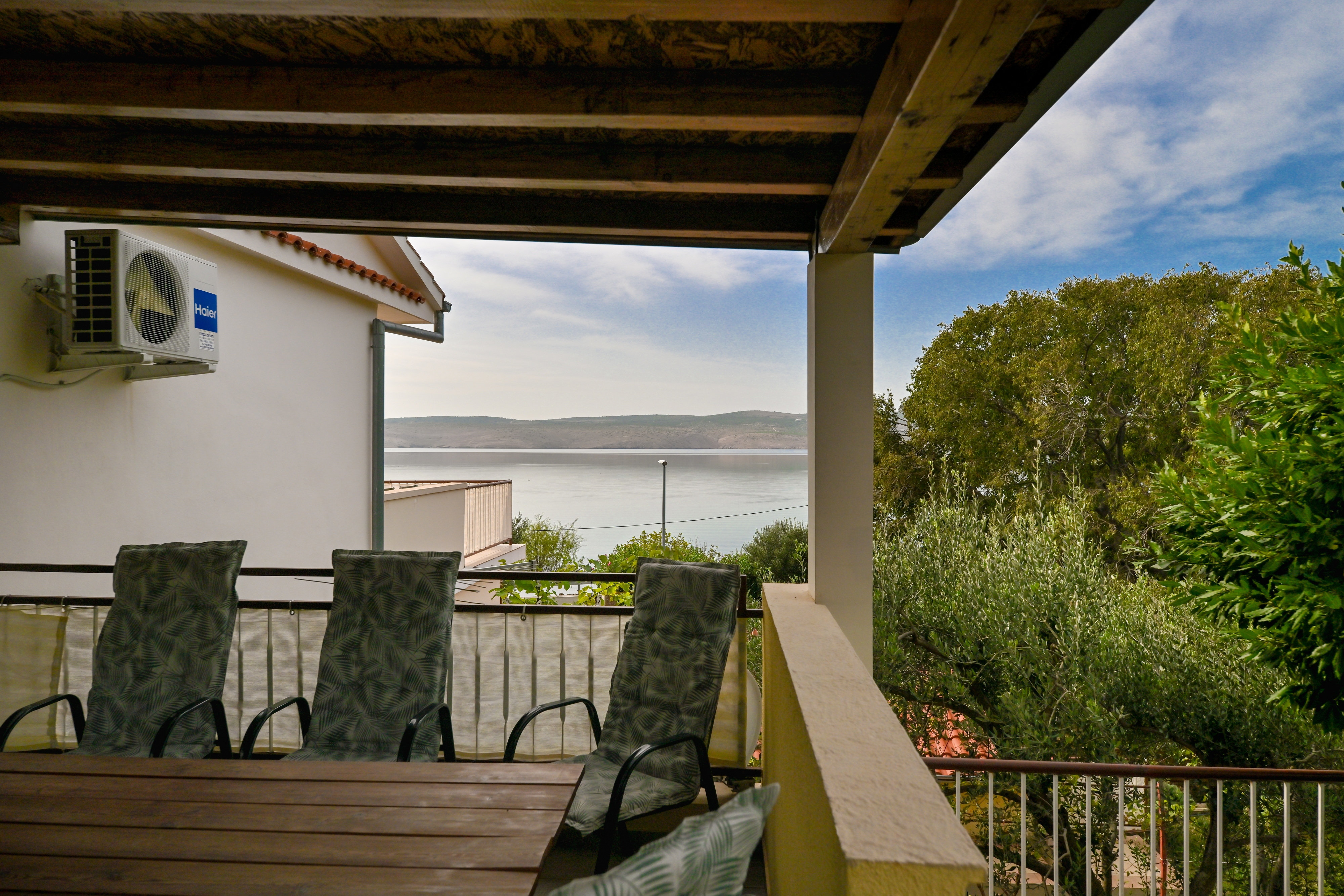 Two bedroom apartment near beach Seline, Paklenica  A-a