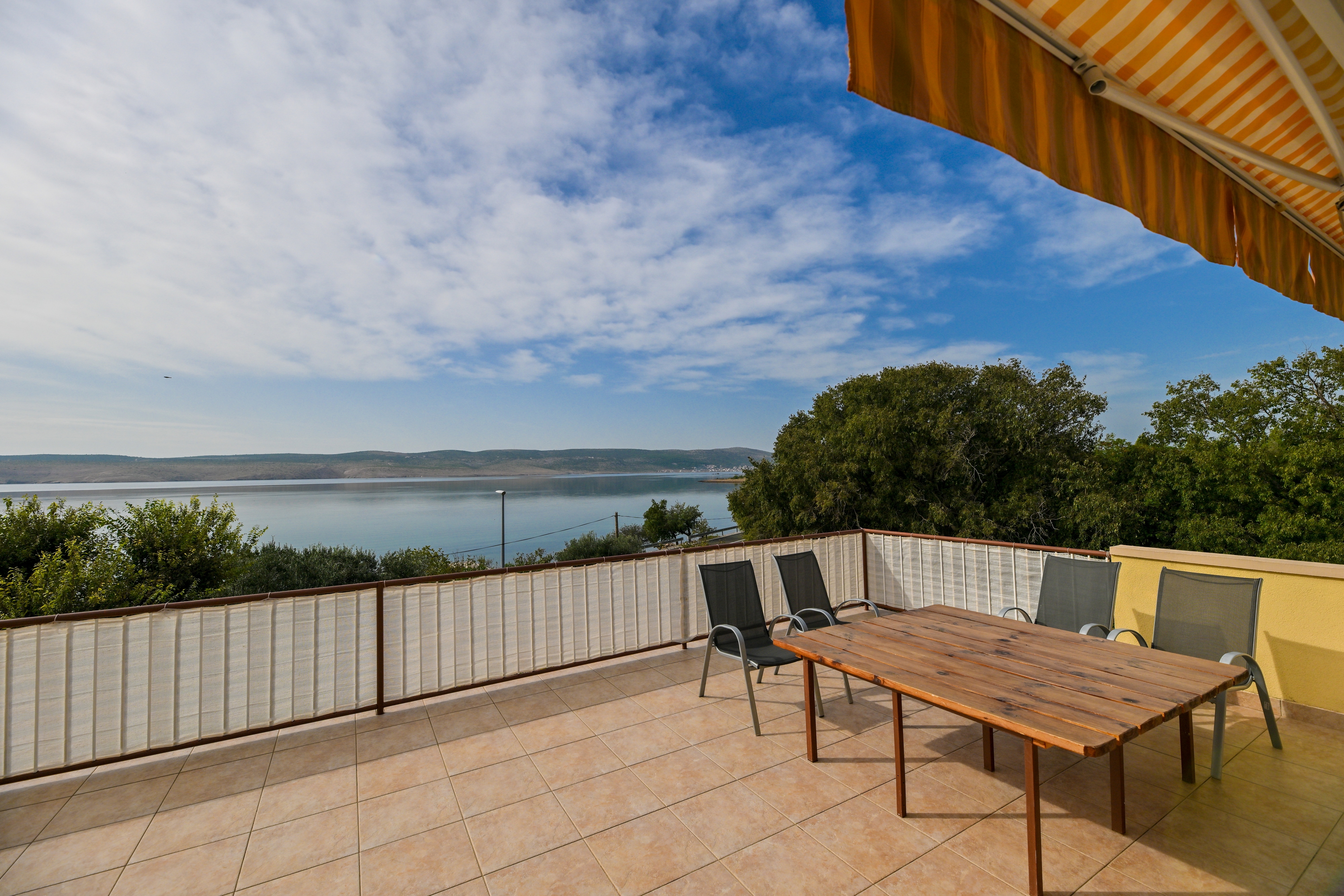 Two bedroom apartment near beach Seline, Paklenica  A-a