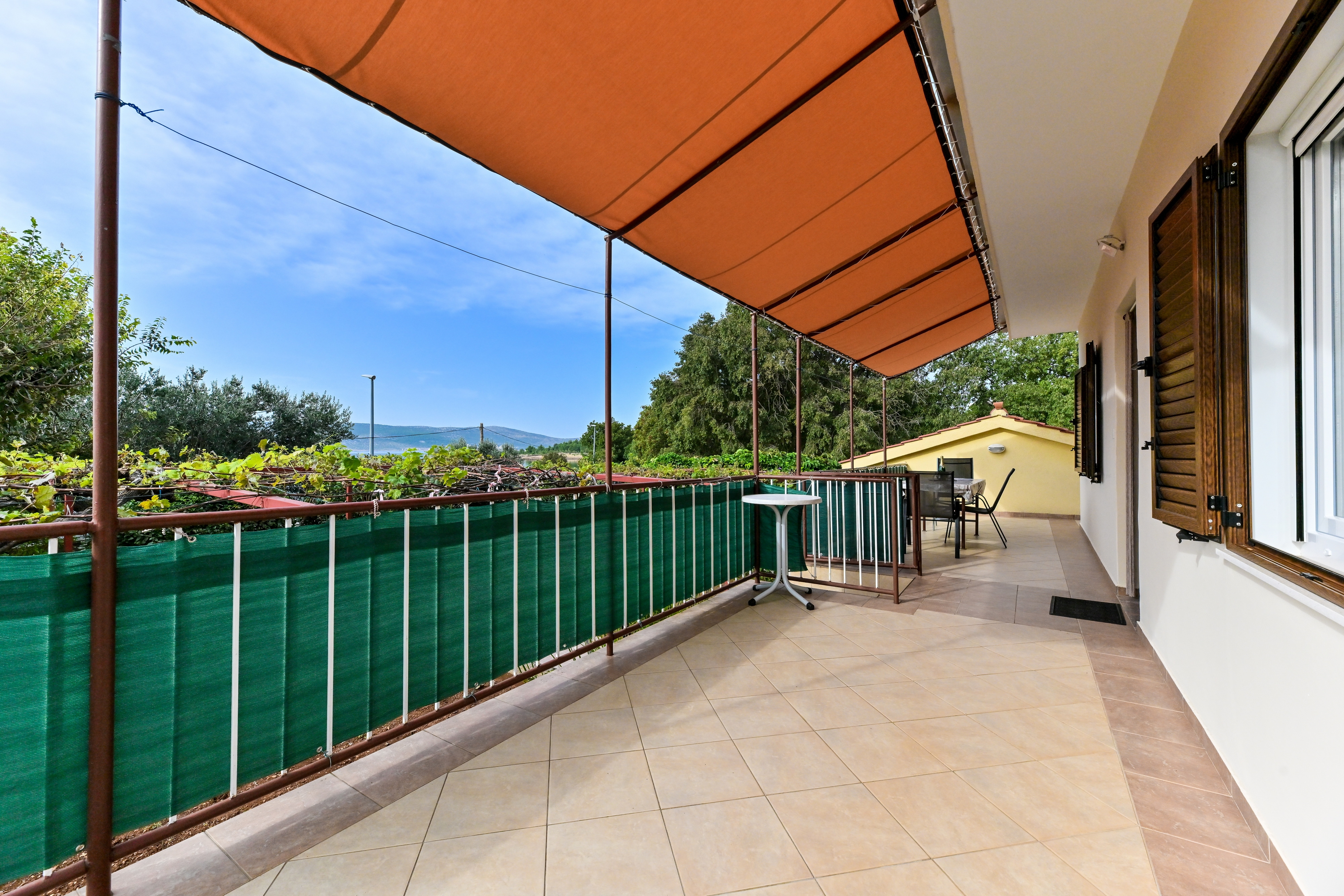 Two bedroom apartment near beach Seline, Paklenica  A-b