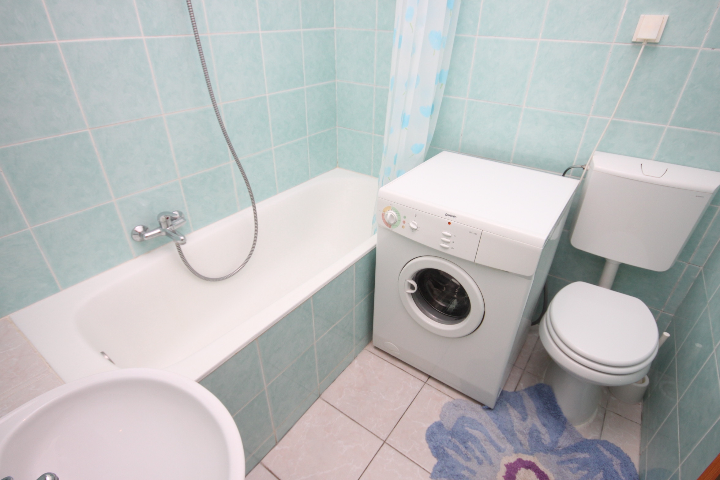 Three bedroom apartment with terrace and sea view Maslenica, Novigrad  A-a