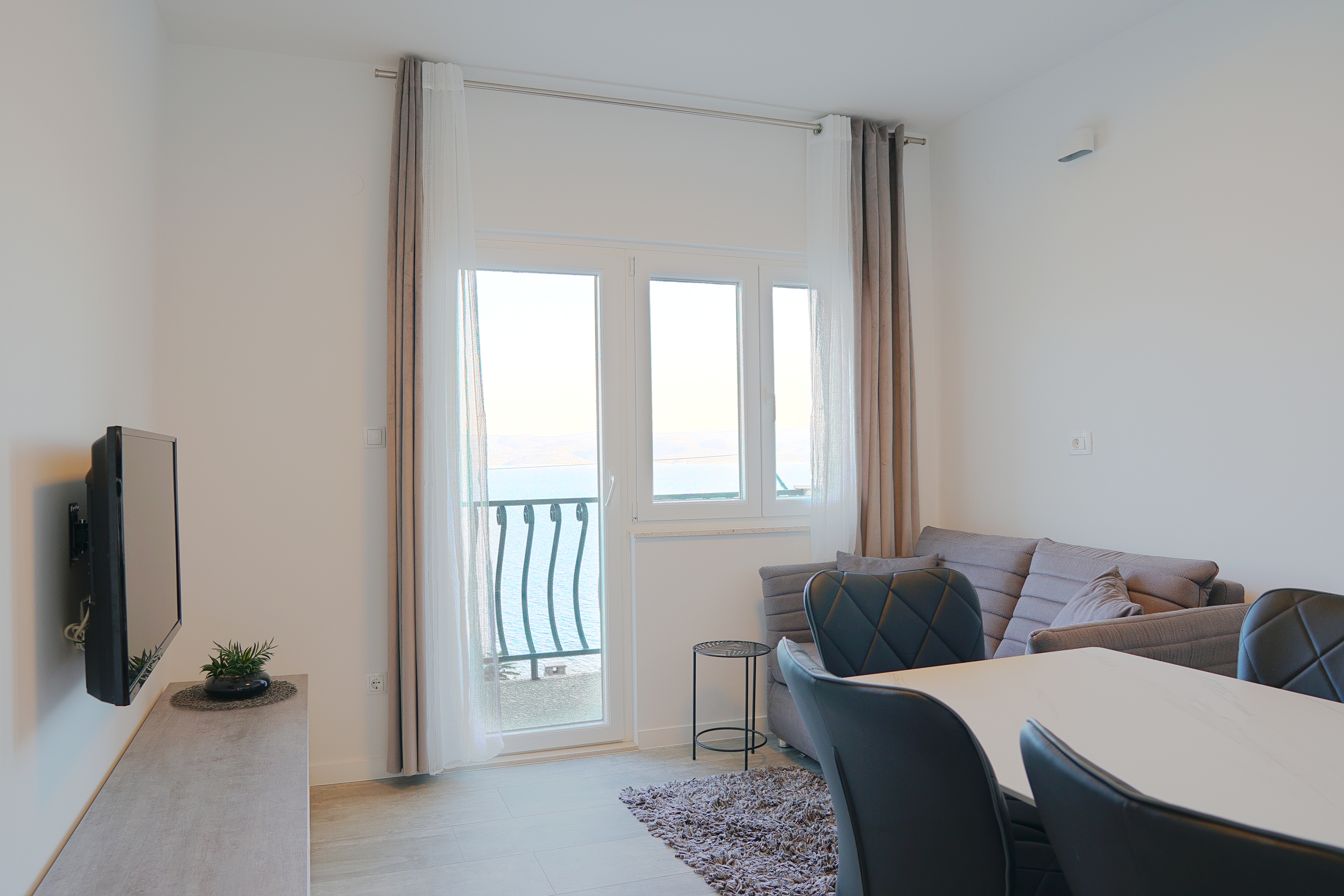 Two bedroom apartment with terrace and sea view Marušići, Omiš (A-657-a)