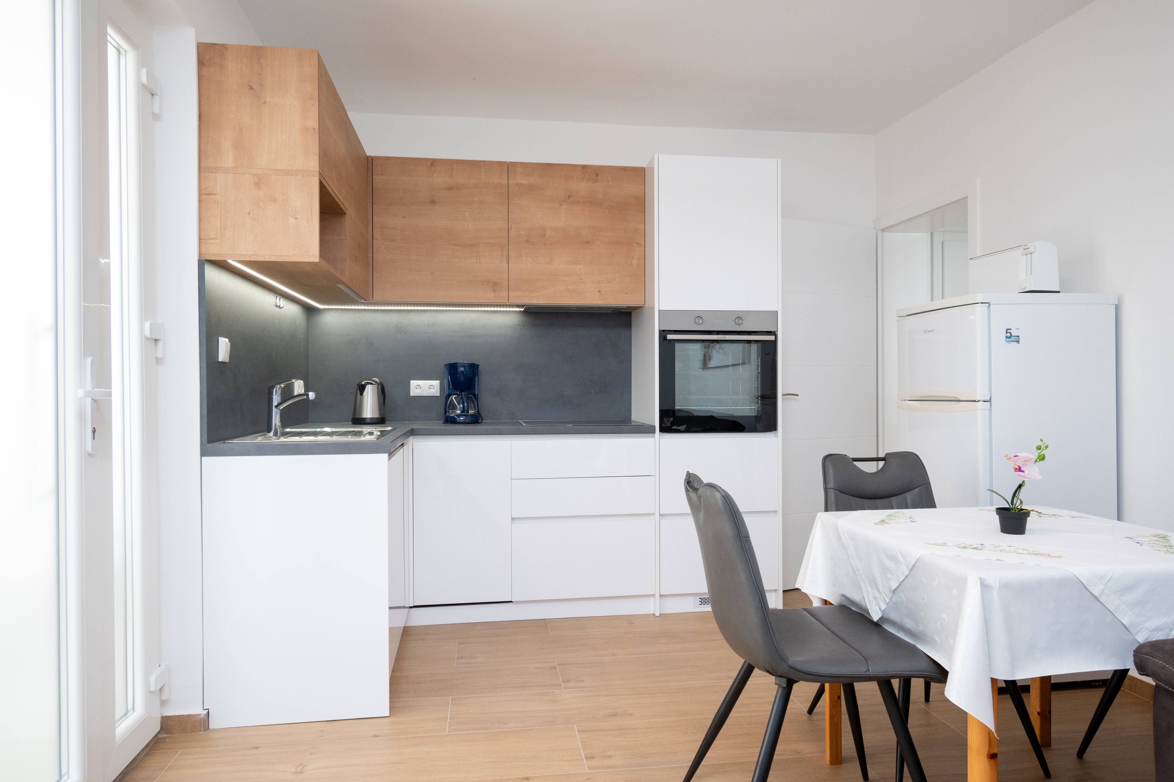 One bedroom apartment with terrace Starigrad, Paklenica  A-a