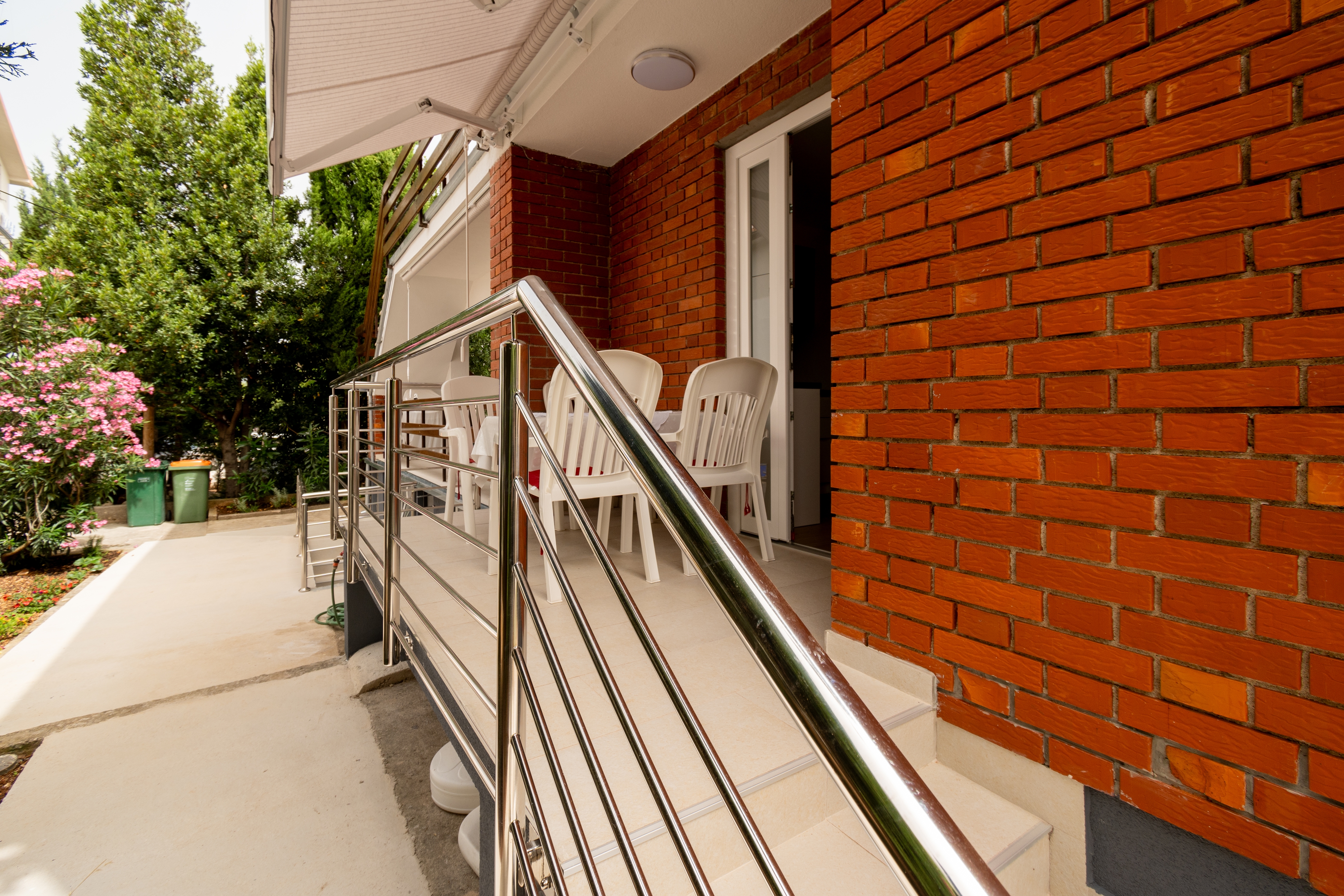 One bedroom apartment with terrace Starigrad, Paklenica  A-a
