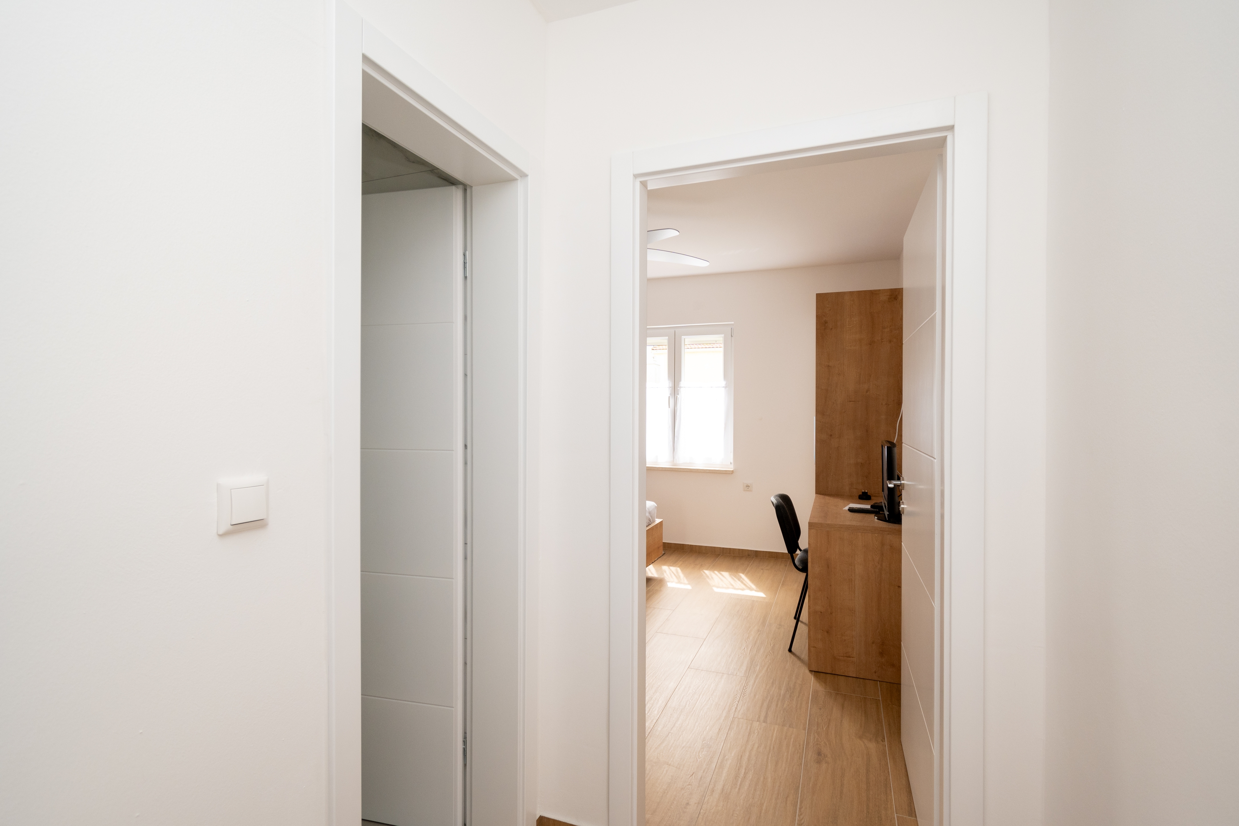 Two bedroom apartment with terrace Starigrad, Paklenica  A-b