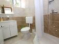 Koupelna Jakišnica, Koupelna v ubytování typu apartment, domácí mazlíčci povoleni a WiFi.