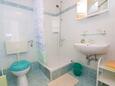 Bathroom 1 Jakišnica, Bathroom 1 in the apartment, (pet friendly) and WiFi.