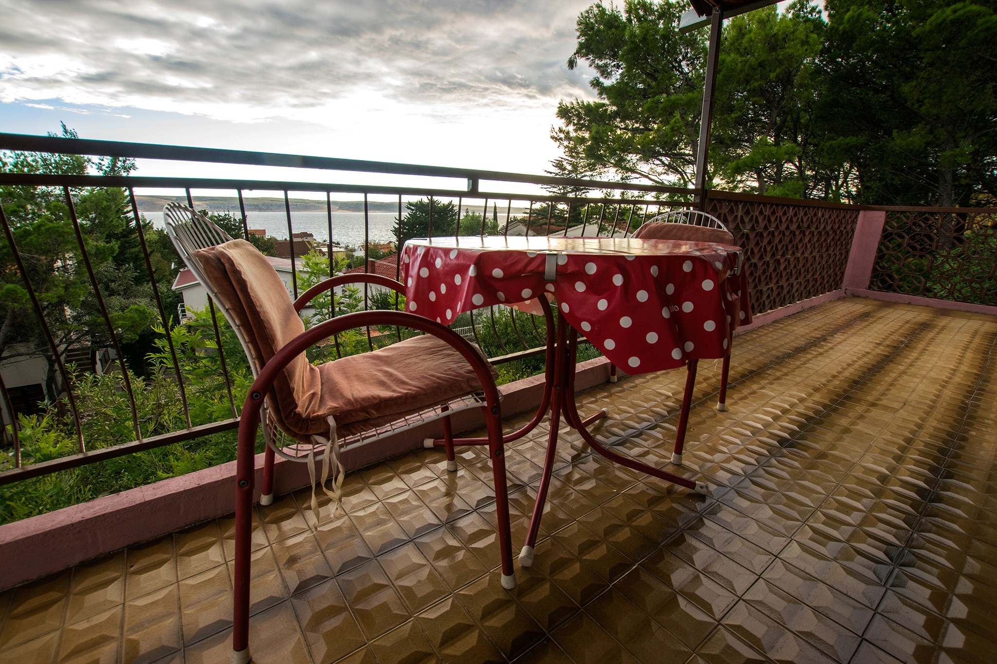 One bedroom apartment with terrace and sea view Starigrad, Paklenica  A-d