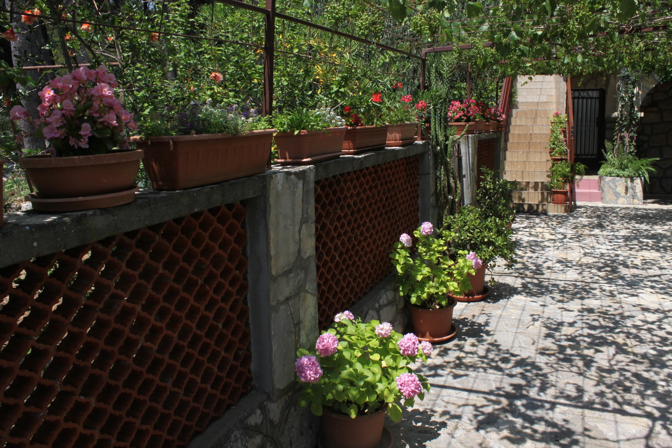 Two bedroom apartment with terrace and sea view Starigrad, Paklenica  A-a