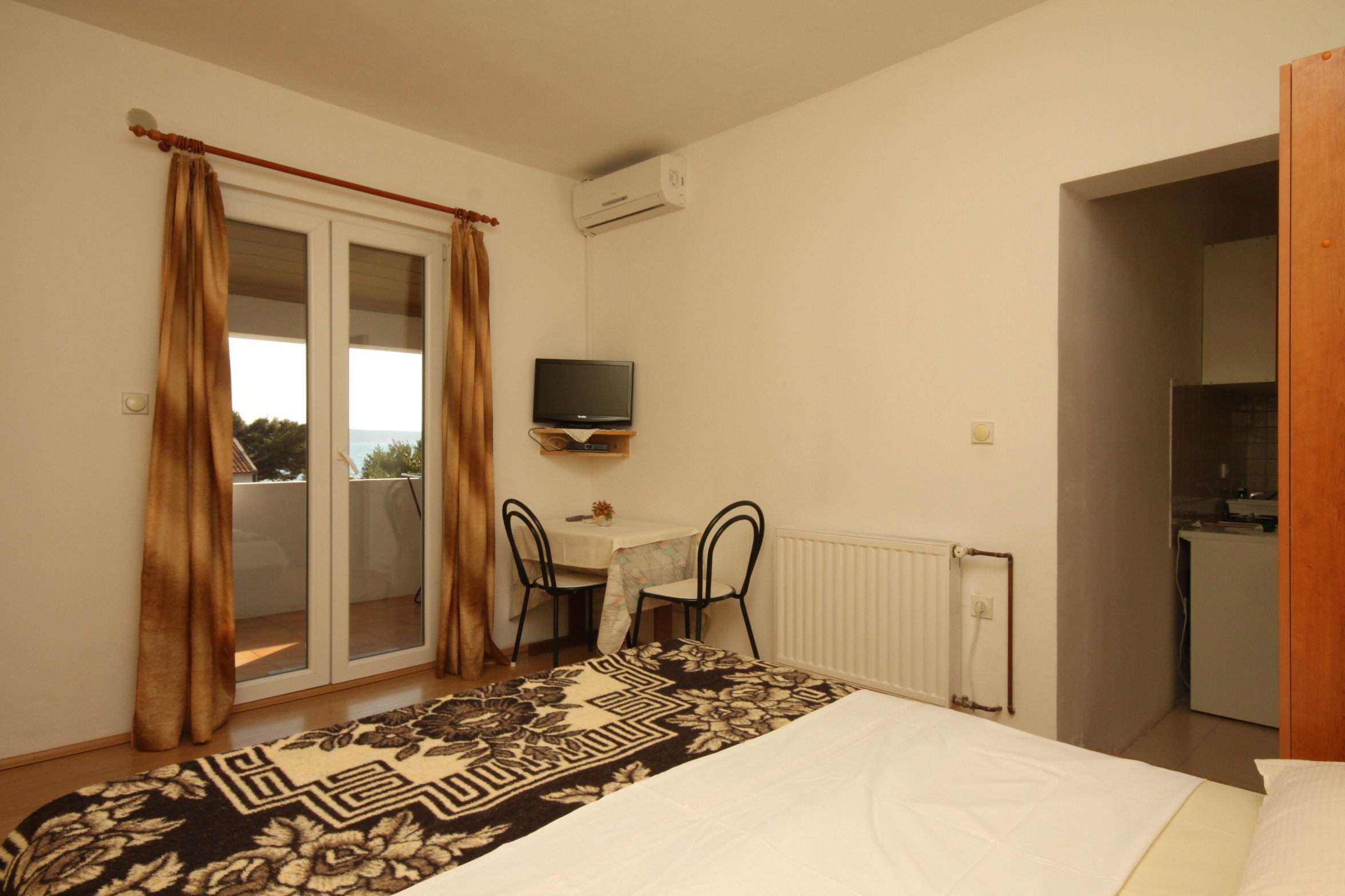 Studio flat with terrace and sea view Starigrad, Paklenica (AS-6587-a) Studio flat with terrace and sea view Starigrad, Paklenica (AS-6587-a)