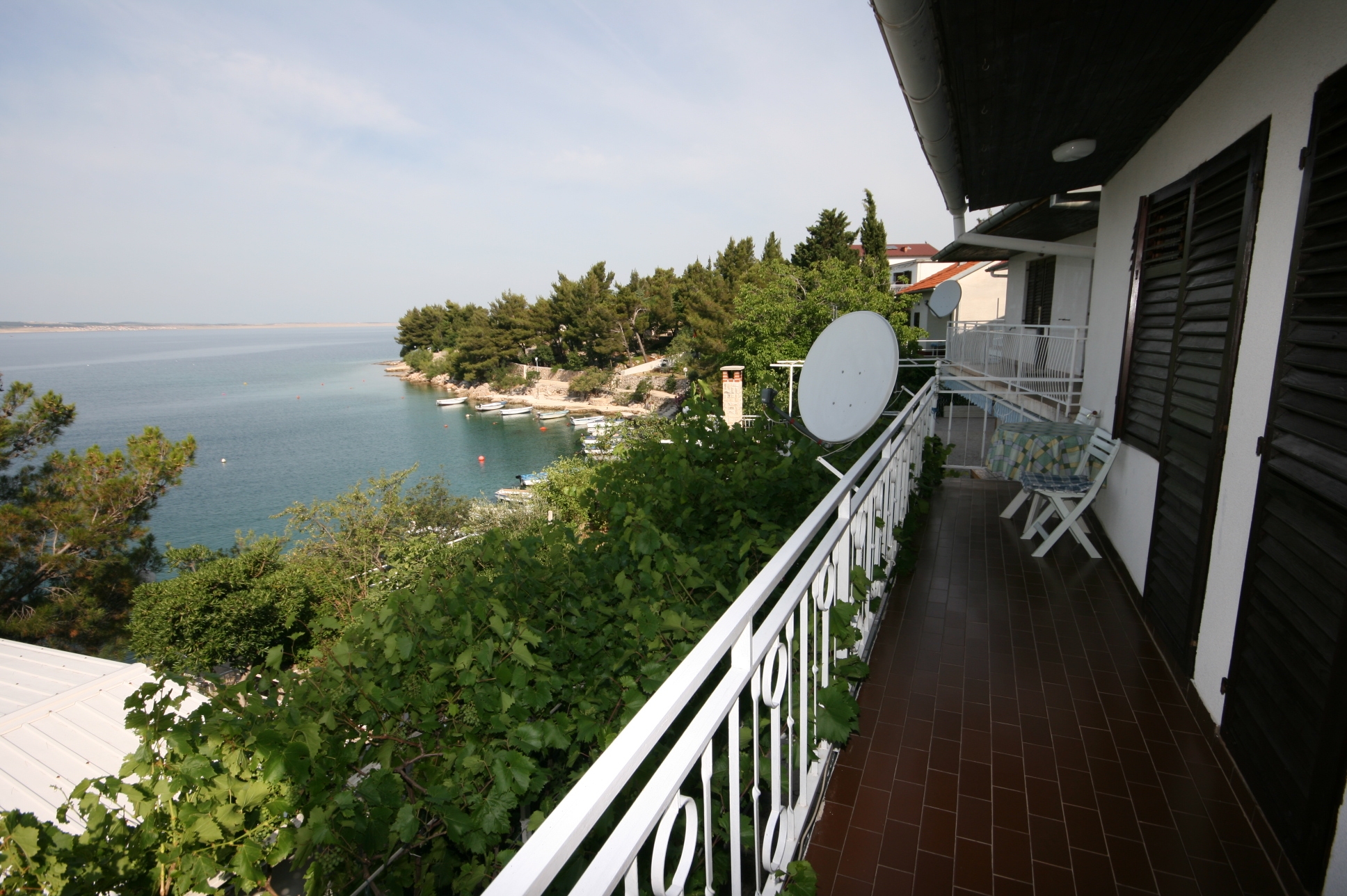 Three bedroom apartment near beach Starigrad, Paklenica  A-a