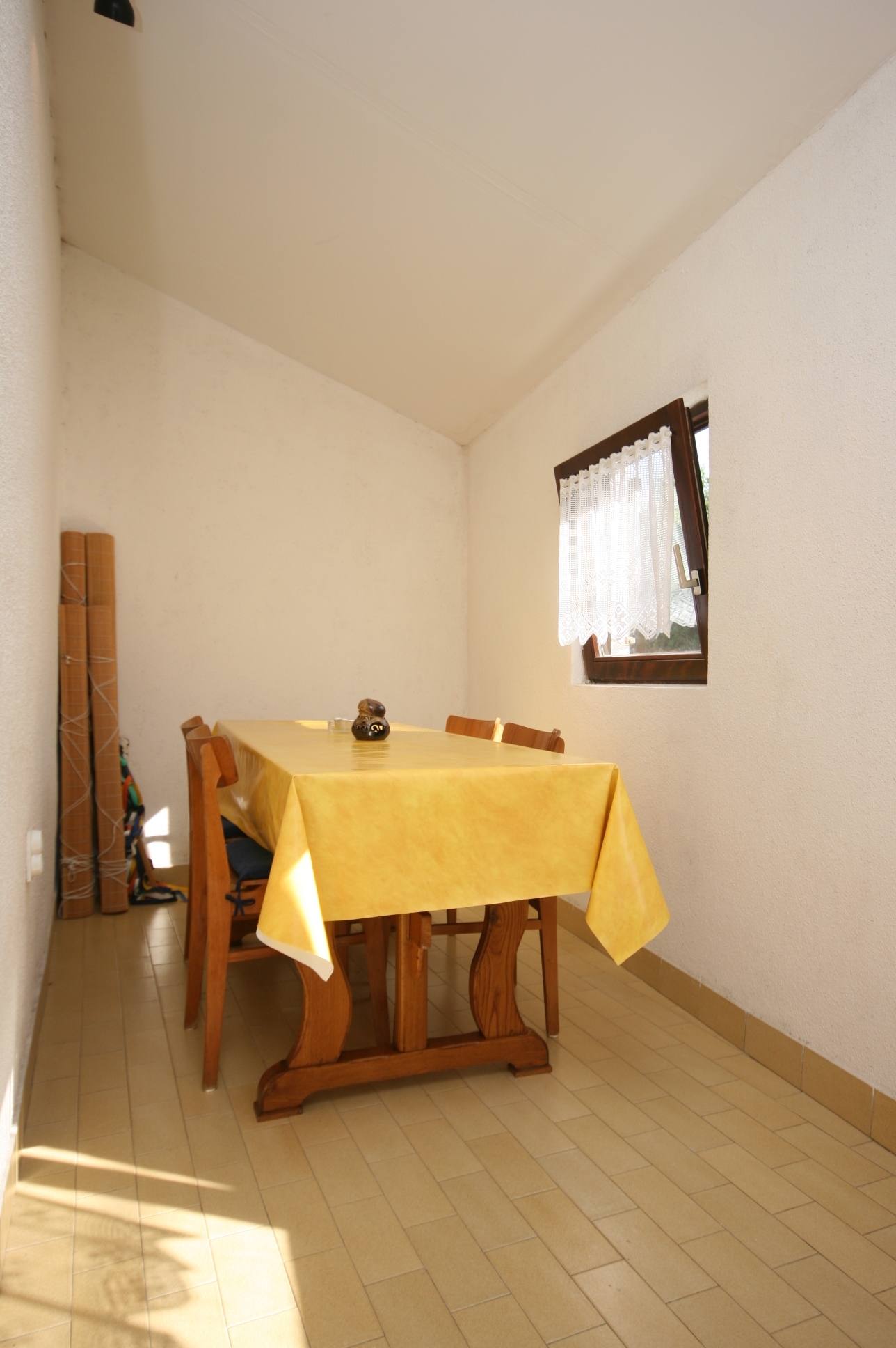 Three bedroom apartment near beach Starigrad, Paklenica (A-6589-a)