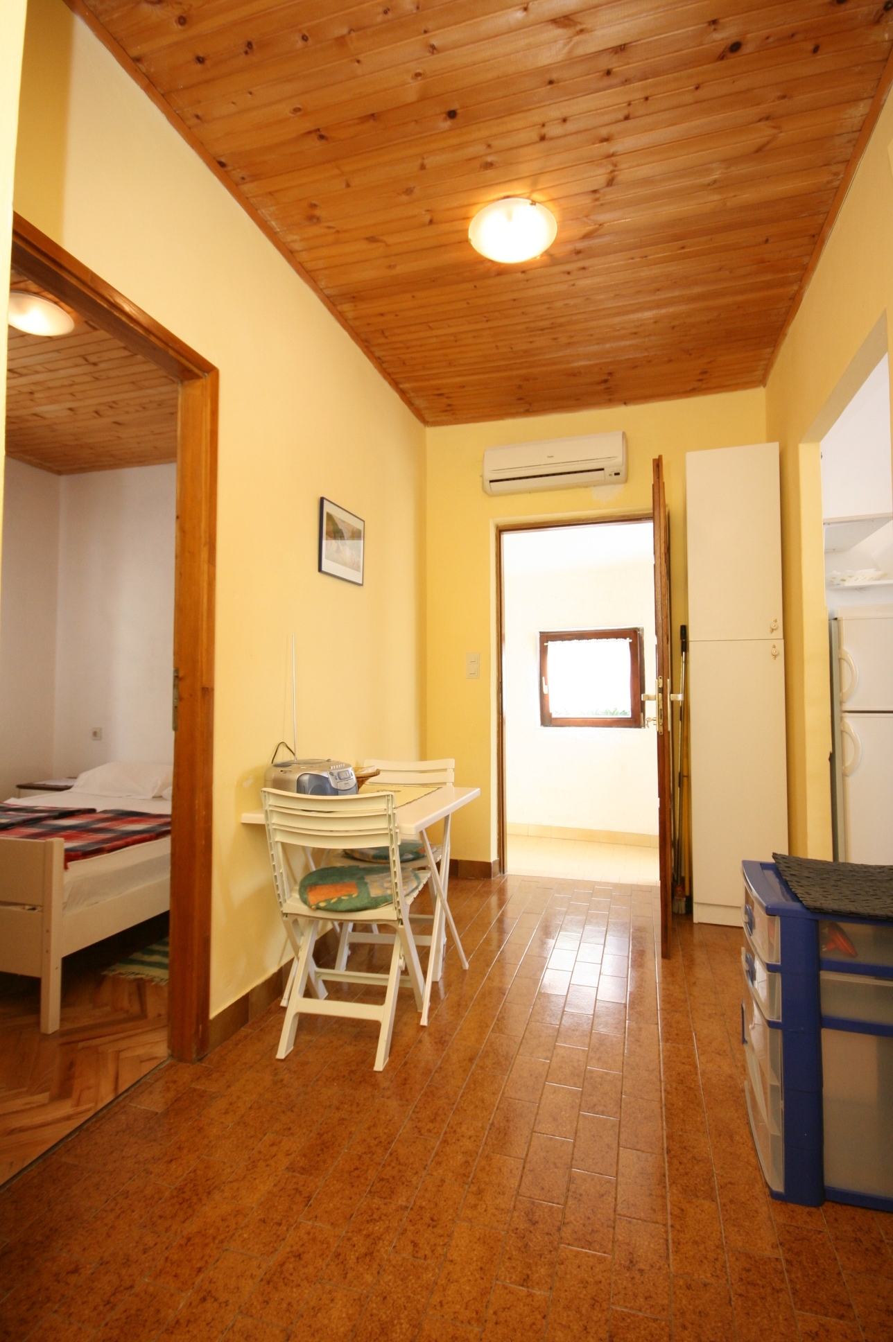 Three bedroom apartment near beach Starigrad, Paklenica  A-a