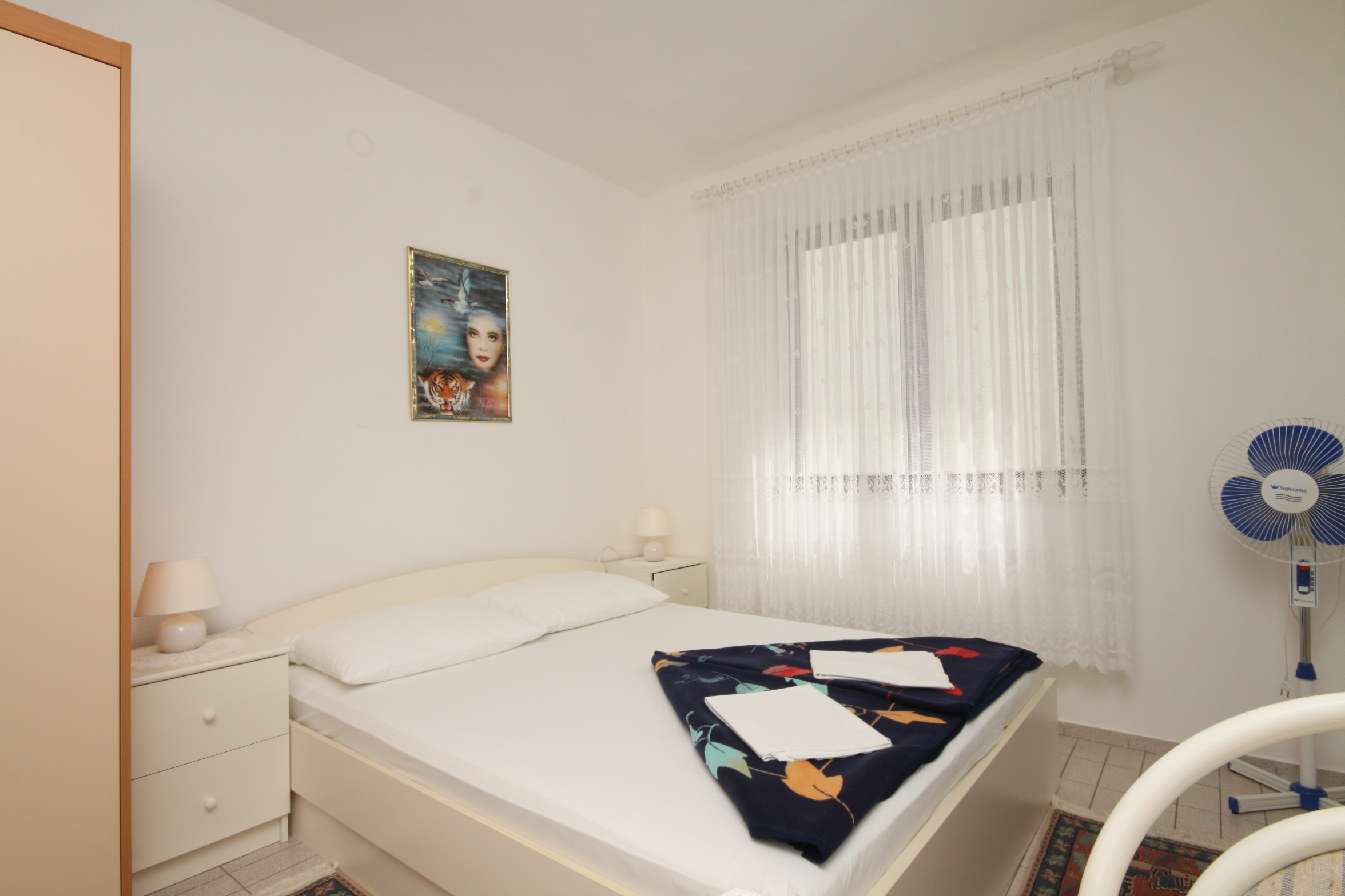 Room near beach Starigrad, Paklenica (S-6591-a)